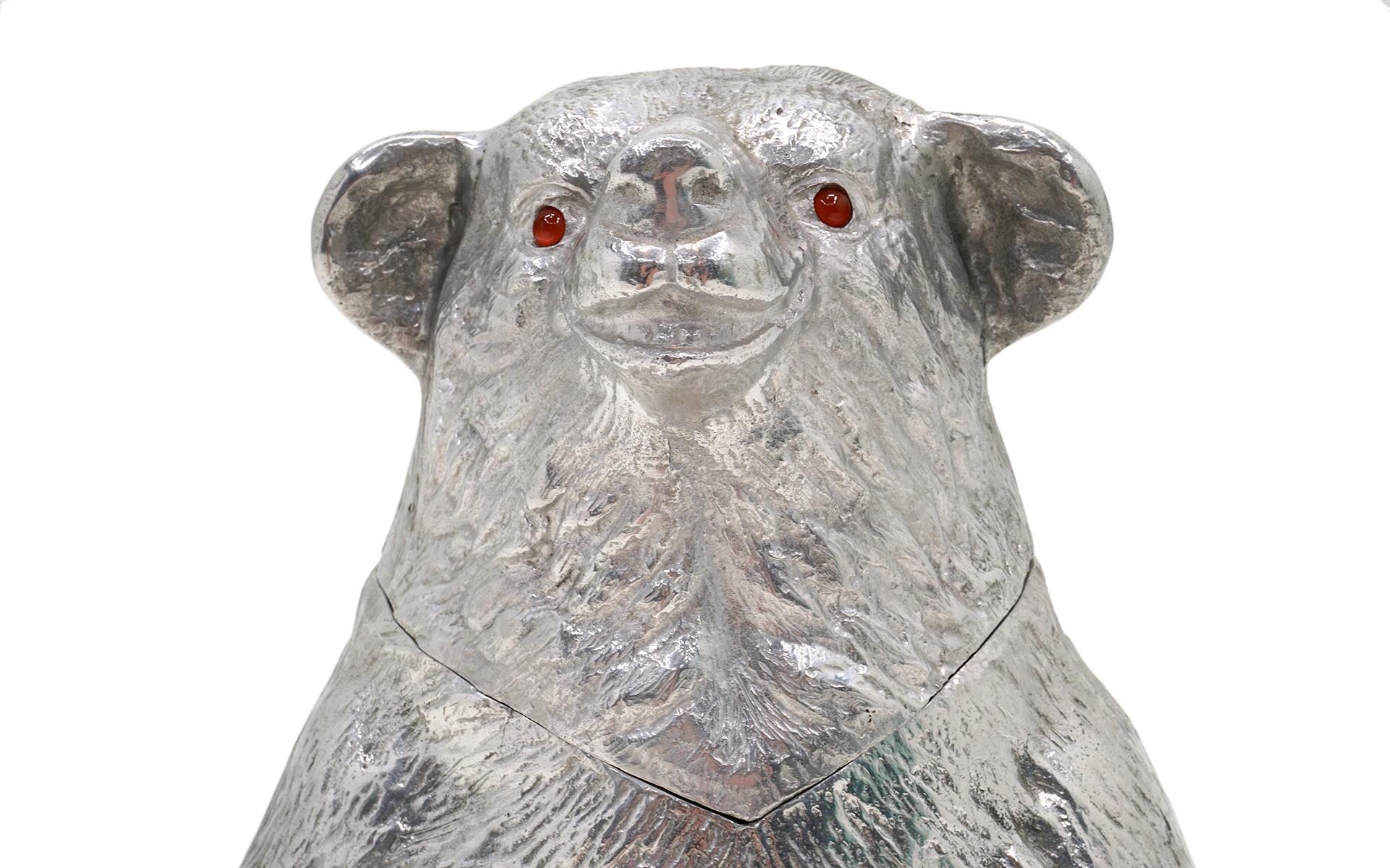 Cubitera / Enfriador de bebidas Oso Sentado. Aluminio fundido por Arthur Court. Firmado en venta 1