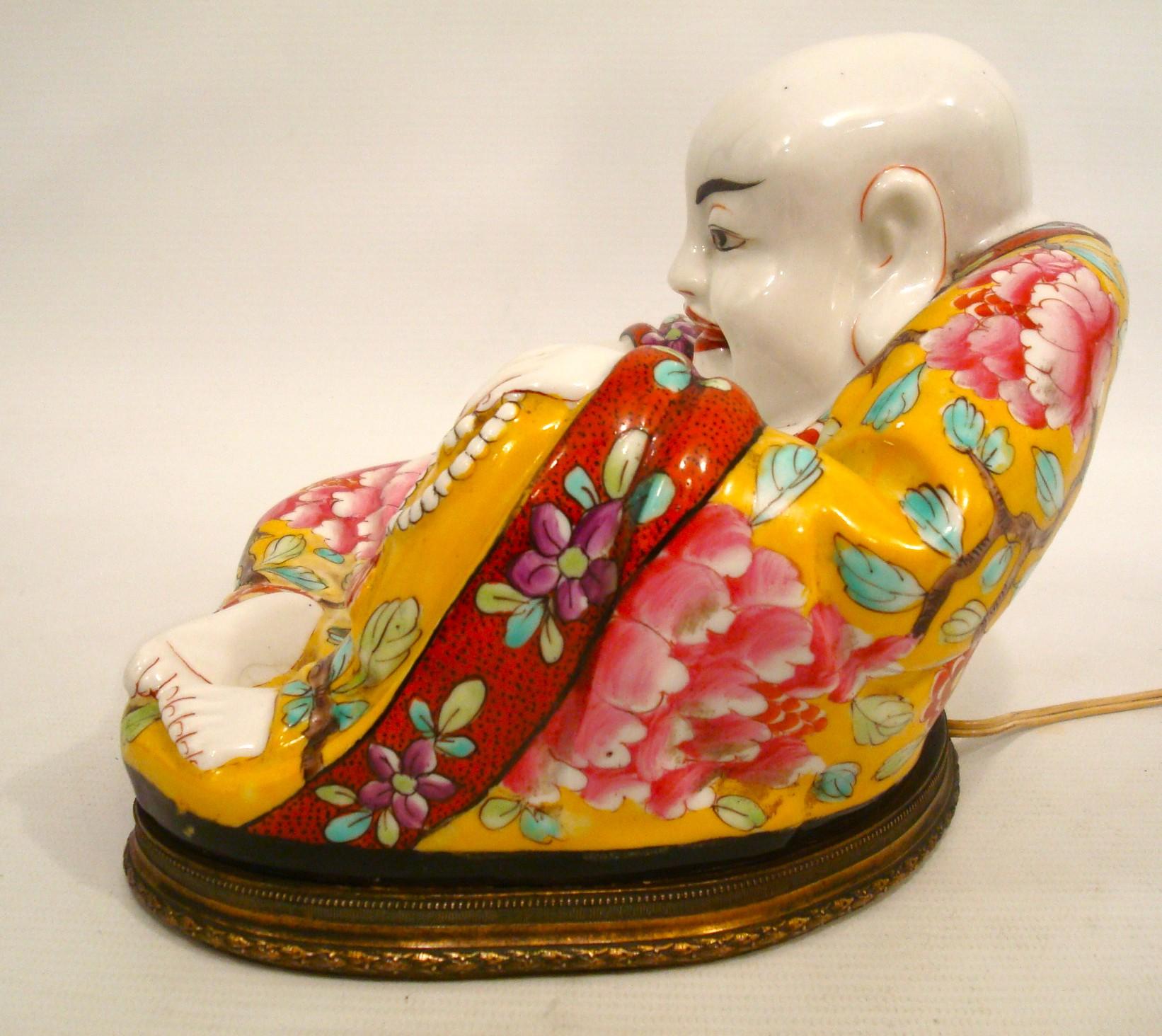 Sitzender Buddha Perzellan Nachtlampe, Französisch Chinoiserie 1900's im Angebot 4