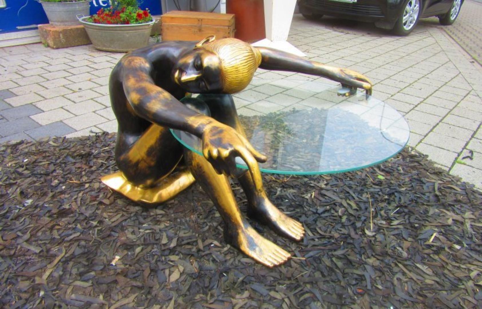 Early 20th Century Sitting Lady Bronze Figure with Glass Tabletop, 1920s For Sale