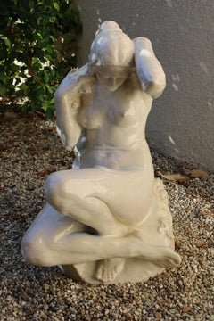 Sentada desnuda para Gladding, McBean