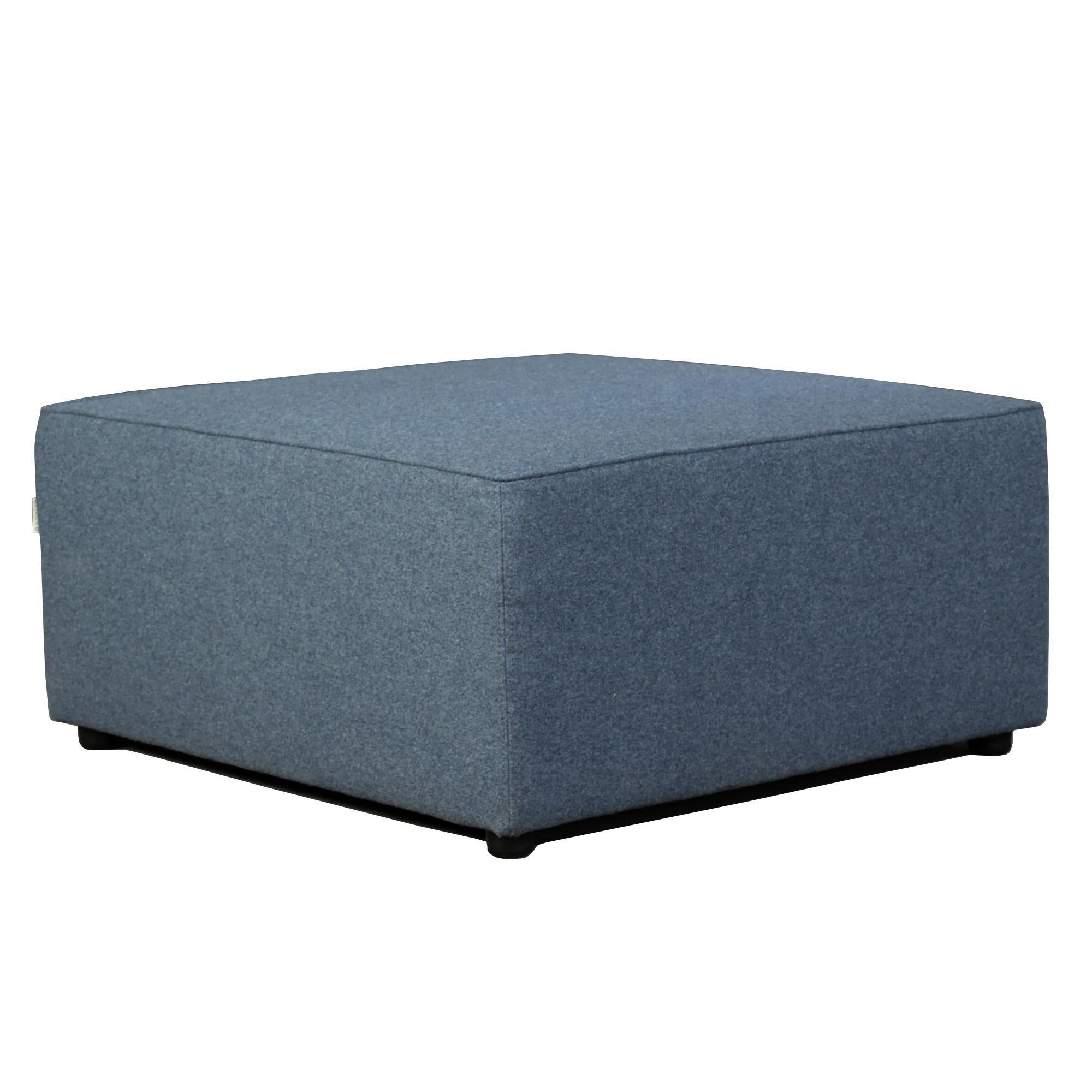 Sitzfeldt, Set, ein modulares Sofa und eine Ottomane im Zustand „Gut“ in Paris, FR