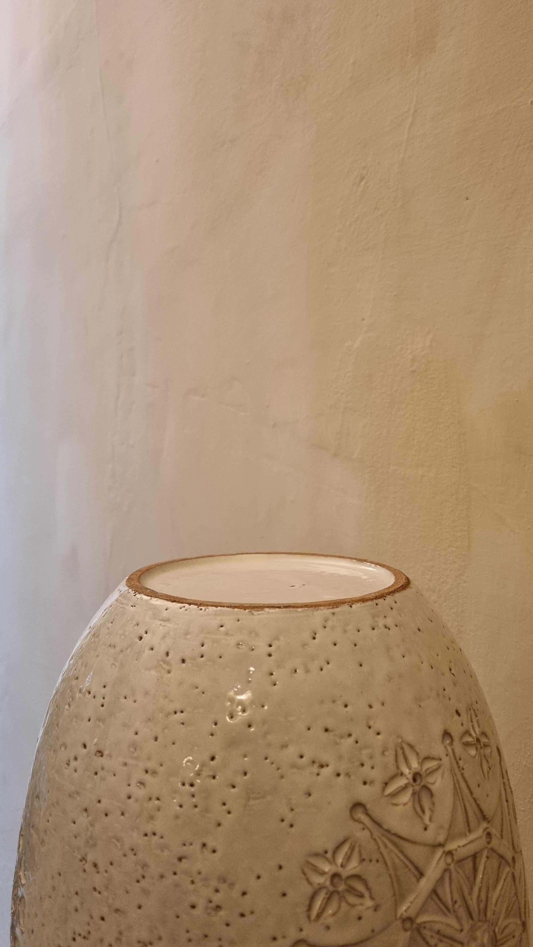 Italian Siviglia Ceramic planter by Aldo Londi for Ceramiche Bitossi Montelupo, 60s.  For Sale