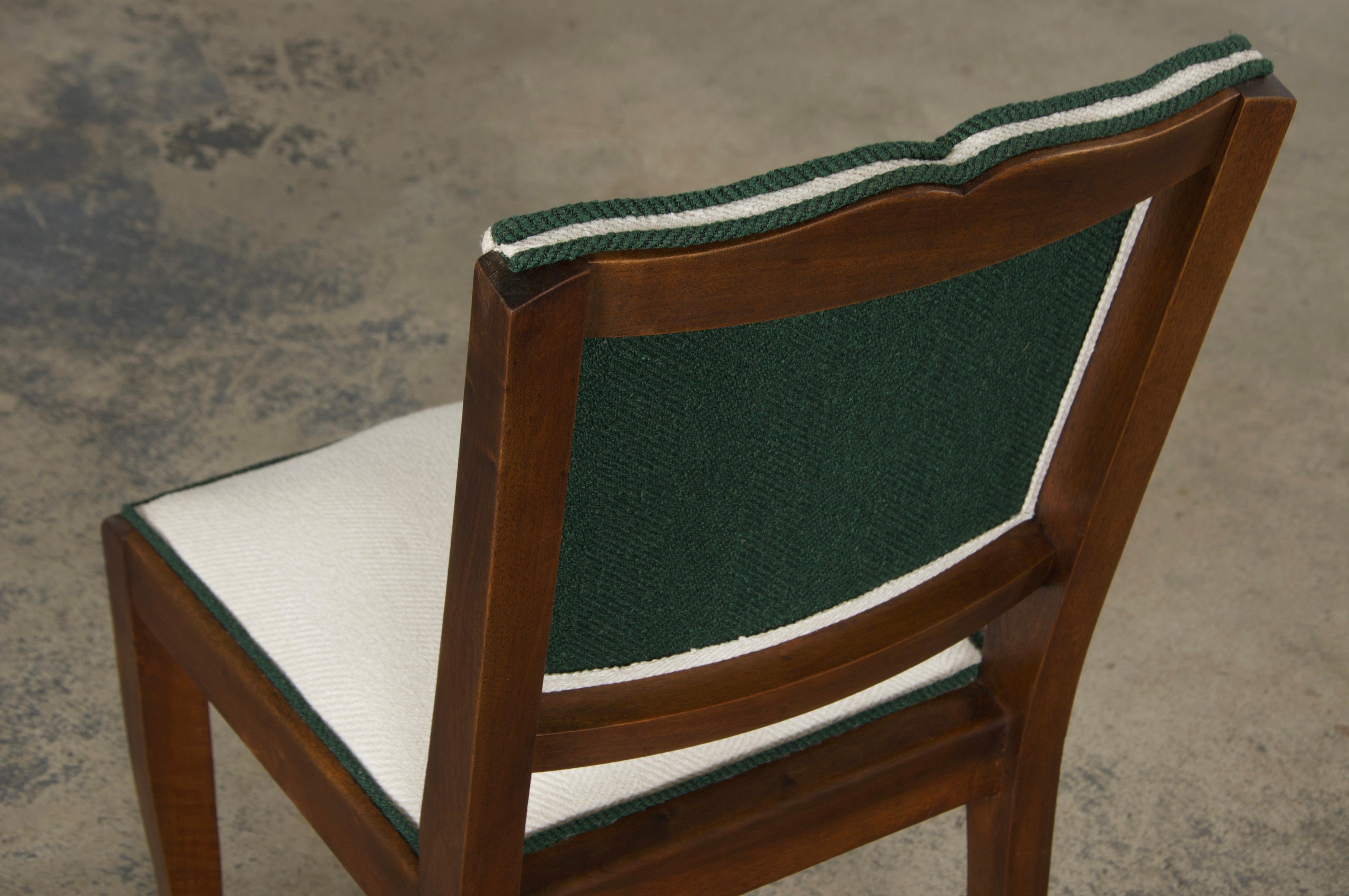 Six chaises de salle à manger françaises Art Déco des années 1920 à dossier moustachu, en blanc Off-White et vert en vente 5