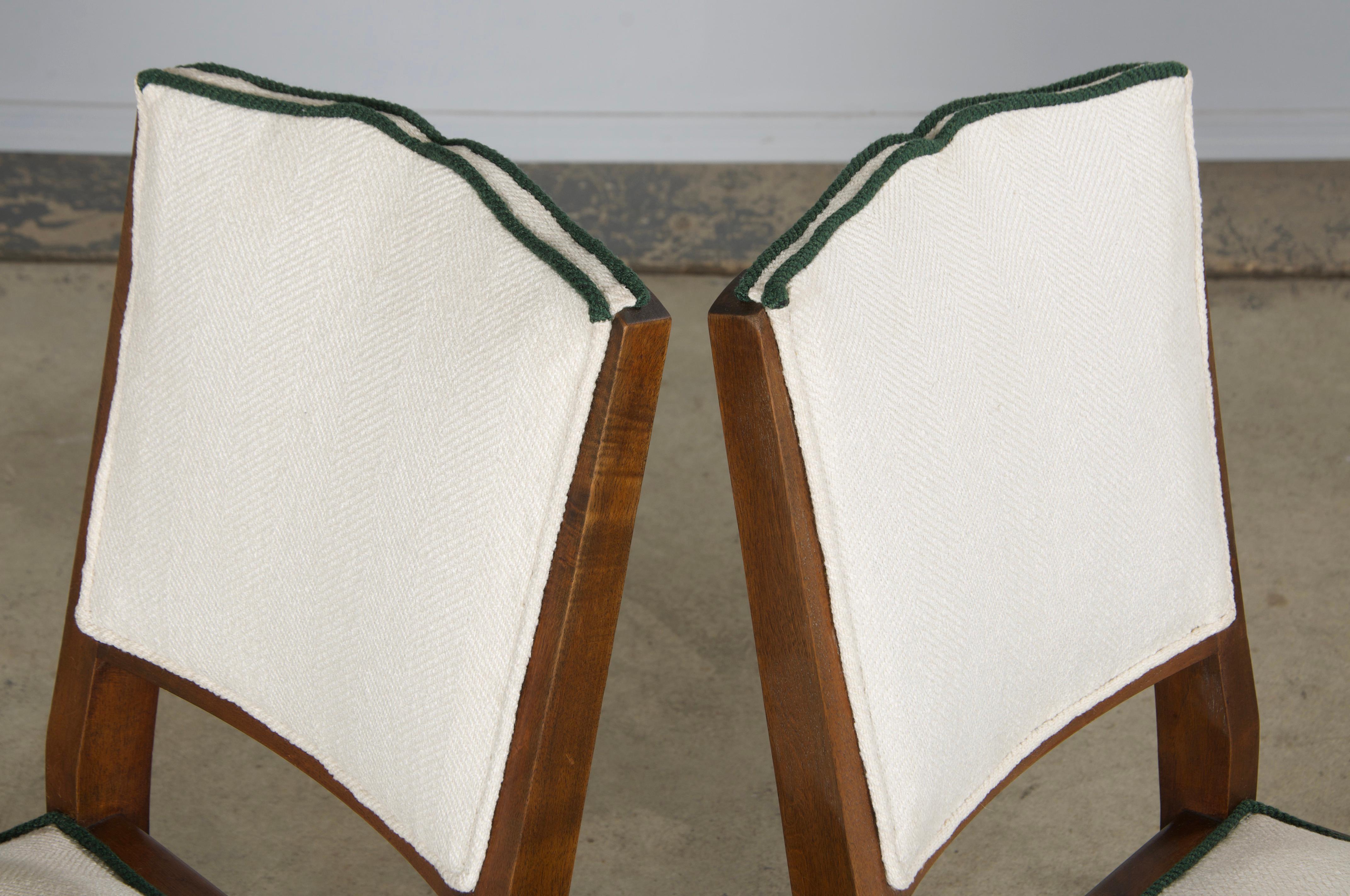 Six chaises de salle à manger françaises Art Déco des années 1920 à dossier moustachu, en blanc Off-White et vert en vente 11