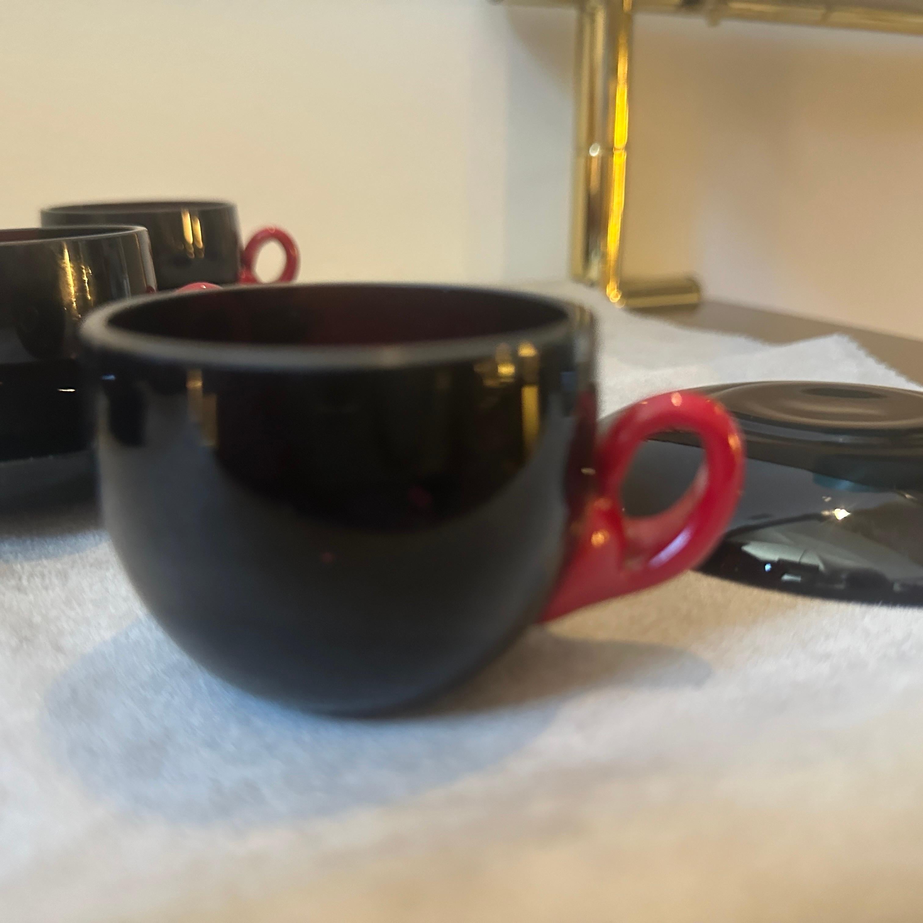 Six 1930 Art Deco Red and Black Murano Glass Coffee Cups by Napoleone Martinuzzi 2