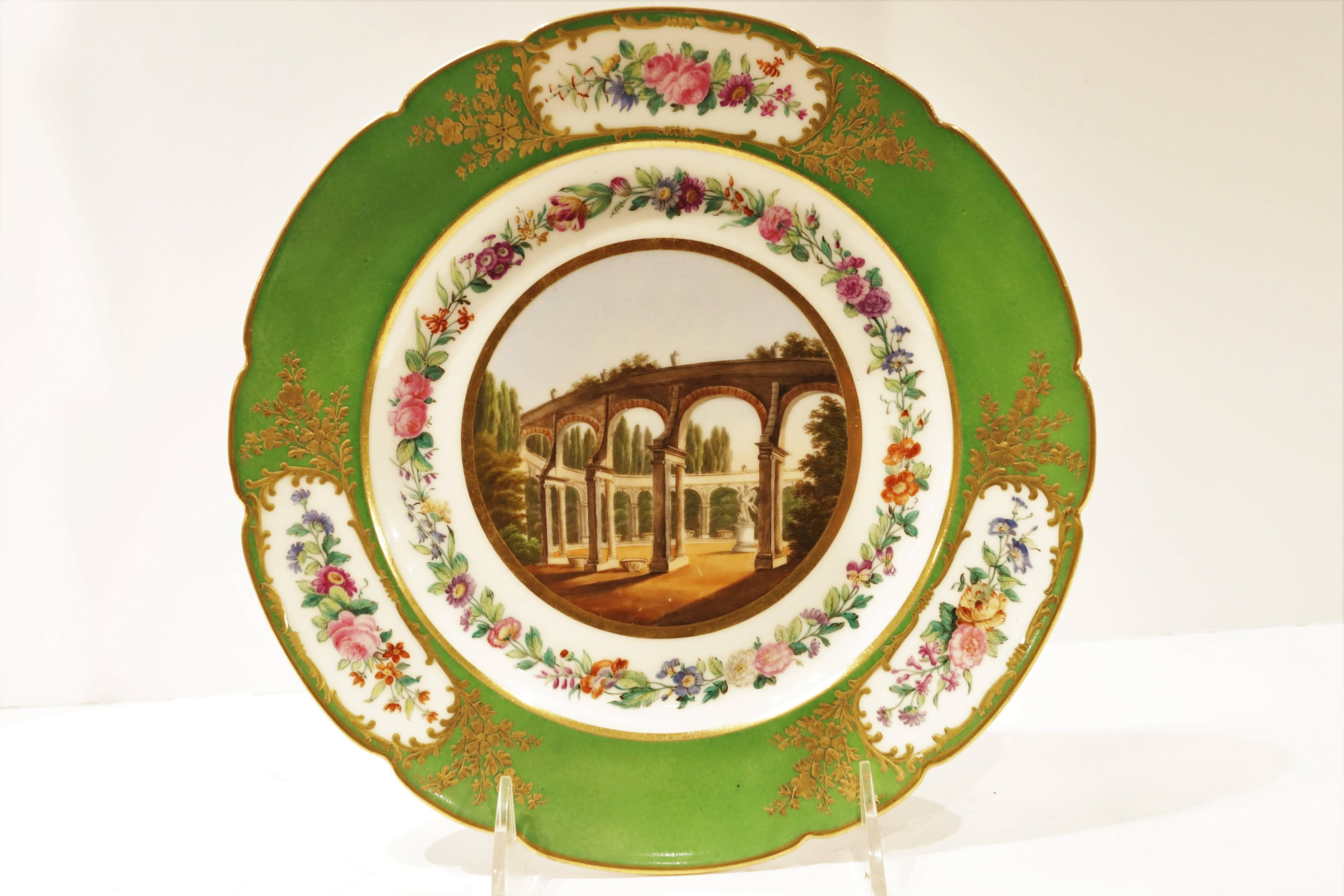 Six 19th Century Paris Porcelain Plates Painted with Architectural Scenes In Good Condition In New York, NY