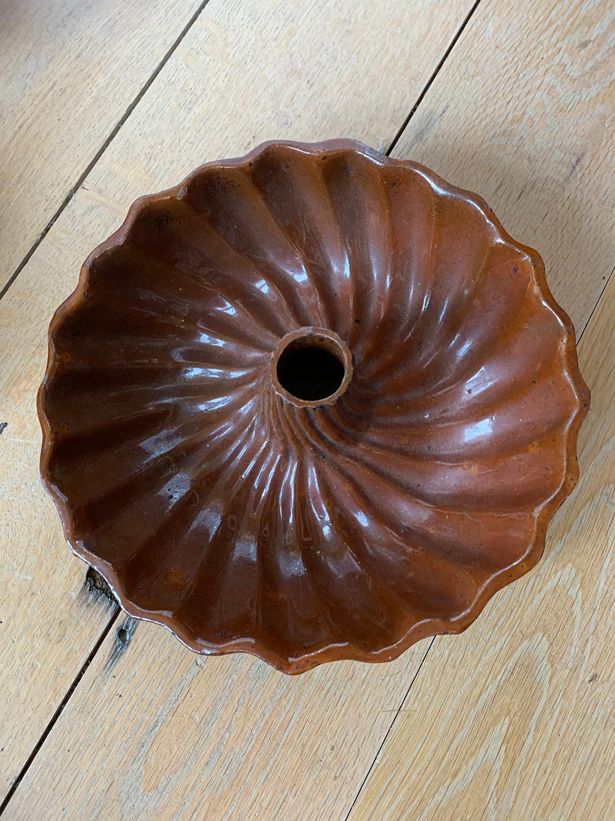 Six 19th Century Pennsylvania Redware Glazed Pottery Turks Head Bundt Molds In Good Condition For Sale In Atlanta, GA