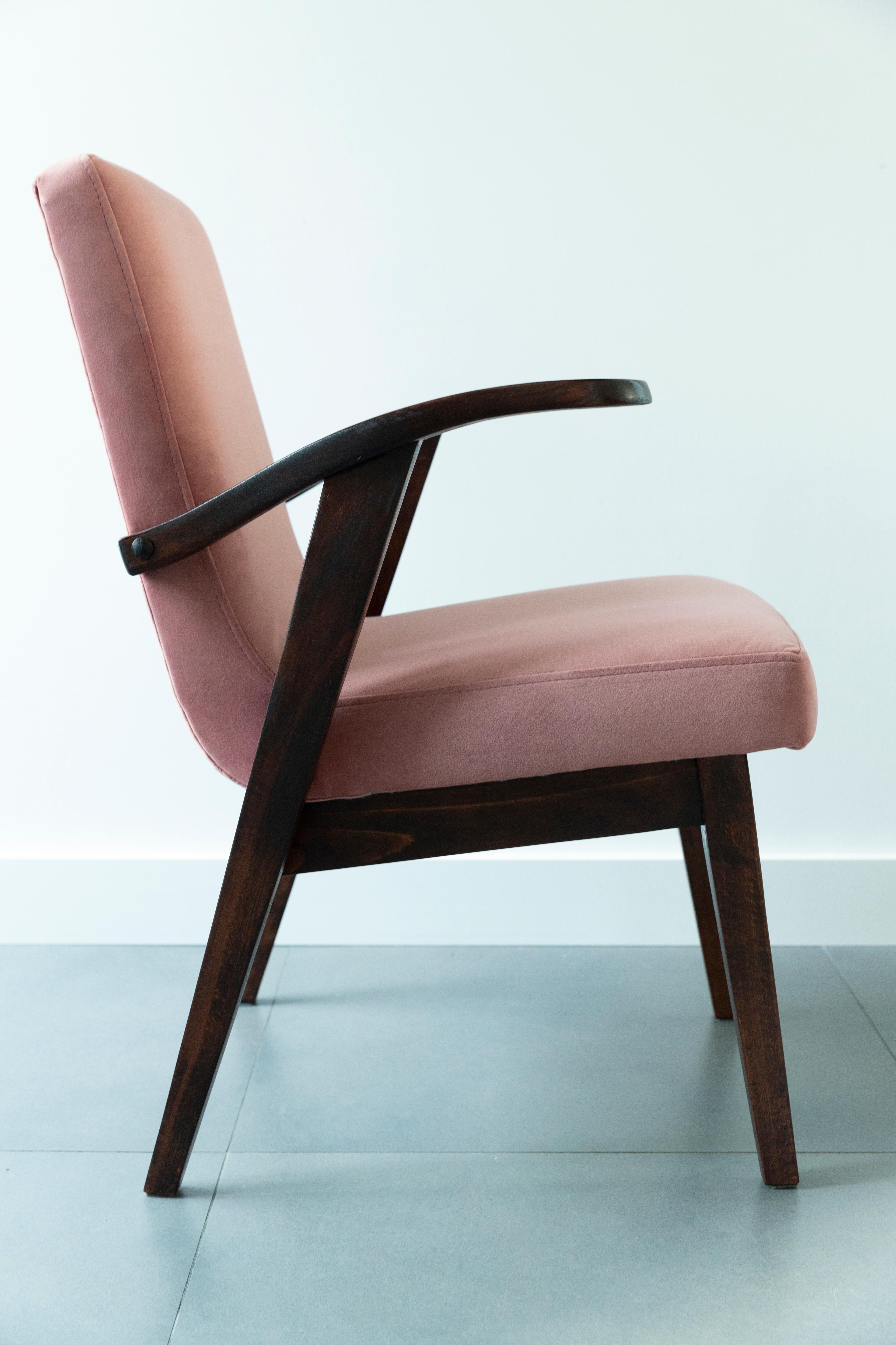 Textile Six 20th Century Armchairs in Dusty Pink Velvet by Mieczyslaw Puchala, 1960s For Sale