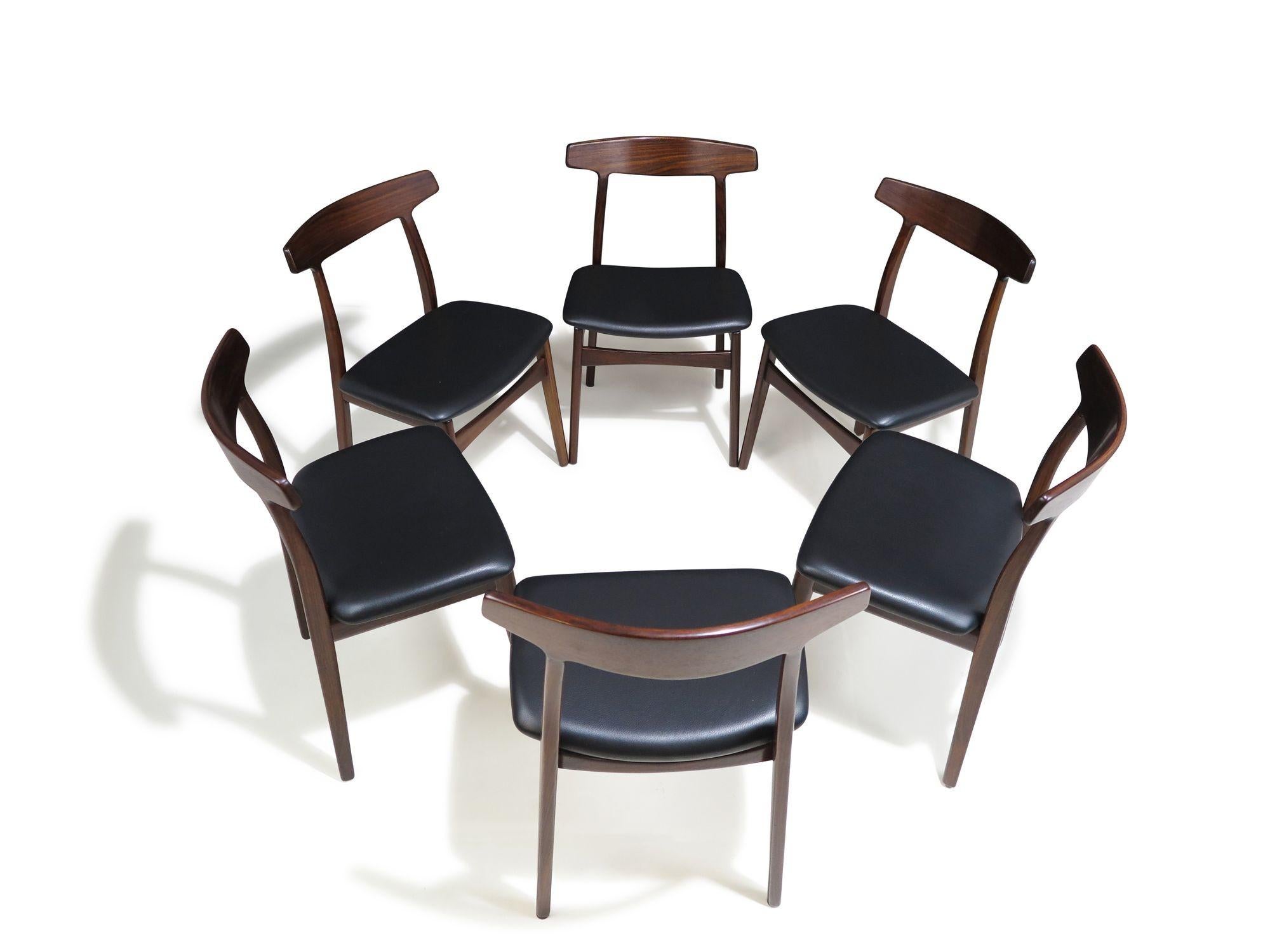 Six (6) Mid-Century Brazilian Rosewood Dining Chairs by Henning Kjaernulf In Excellent Condition For Sale In Oakland, CA