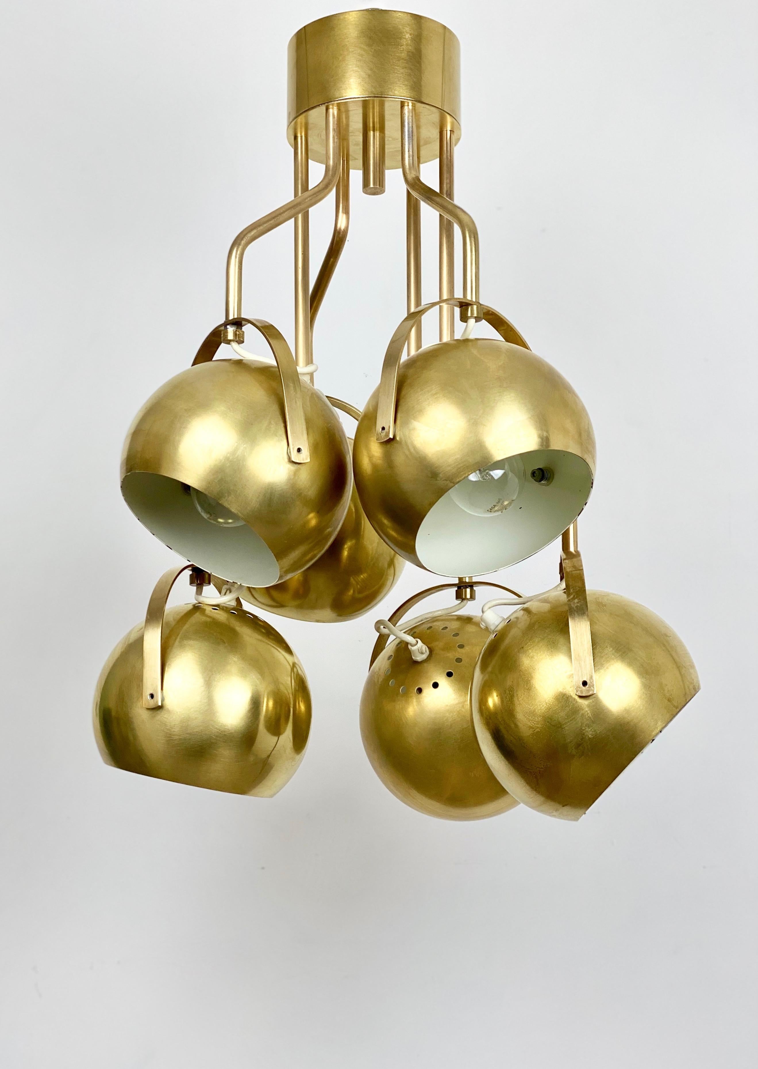 Lampadario a sei luci regolabili in ottone di Goffredo Reggiani, Italia, anni '60 in vendita 4