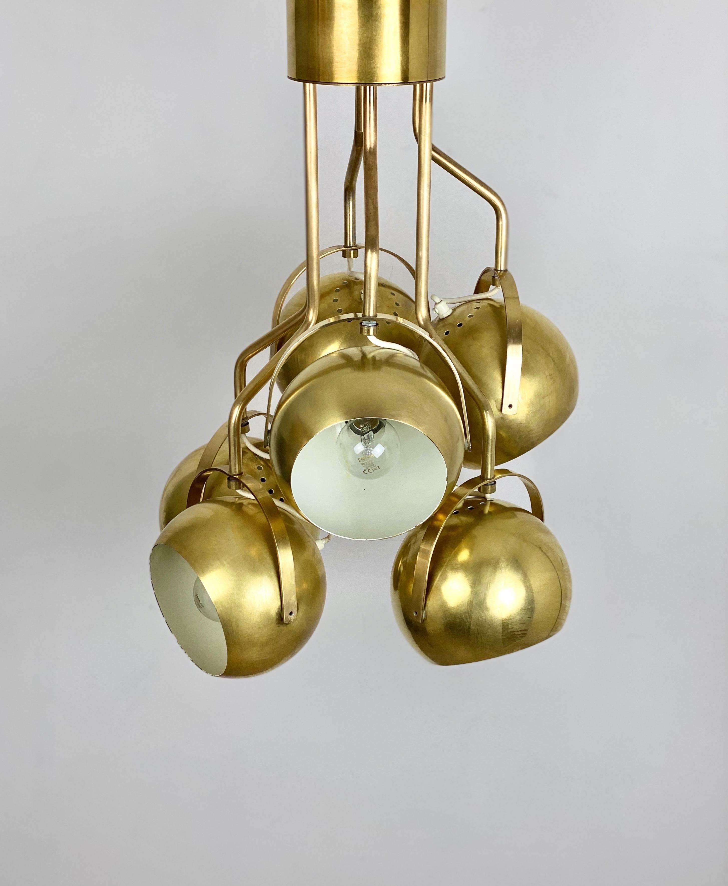 Mid-Century moderno Lampadario a sei luci regolabili in ottone di Goffredo Reggiani, Italia, anni '60 in vendita