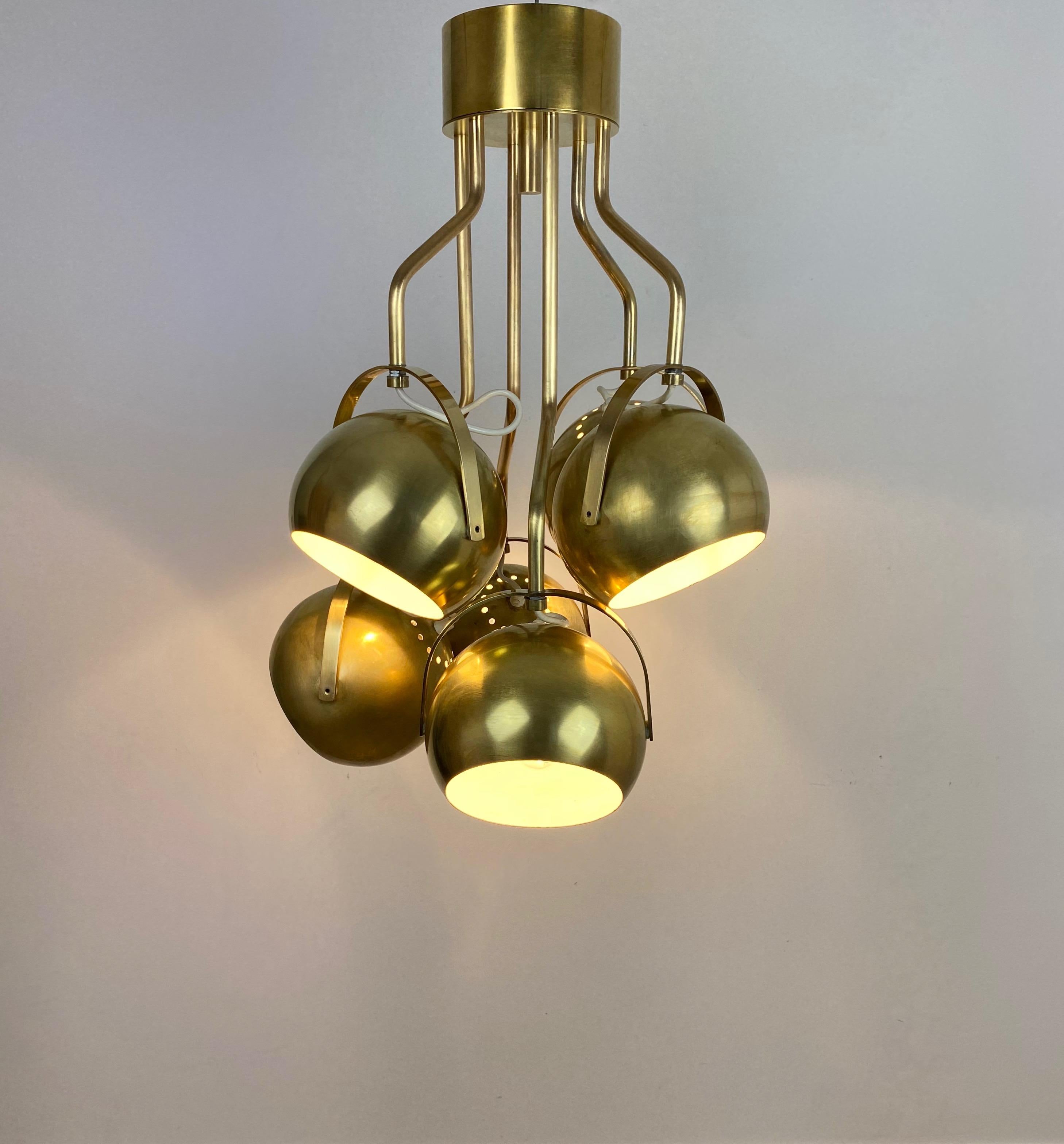 Mid-20th Century Six Adjustable Lights Brass Chandelier by Goffredo Reggiani, Italy, 1960s For Sale