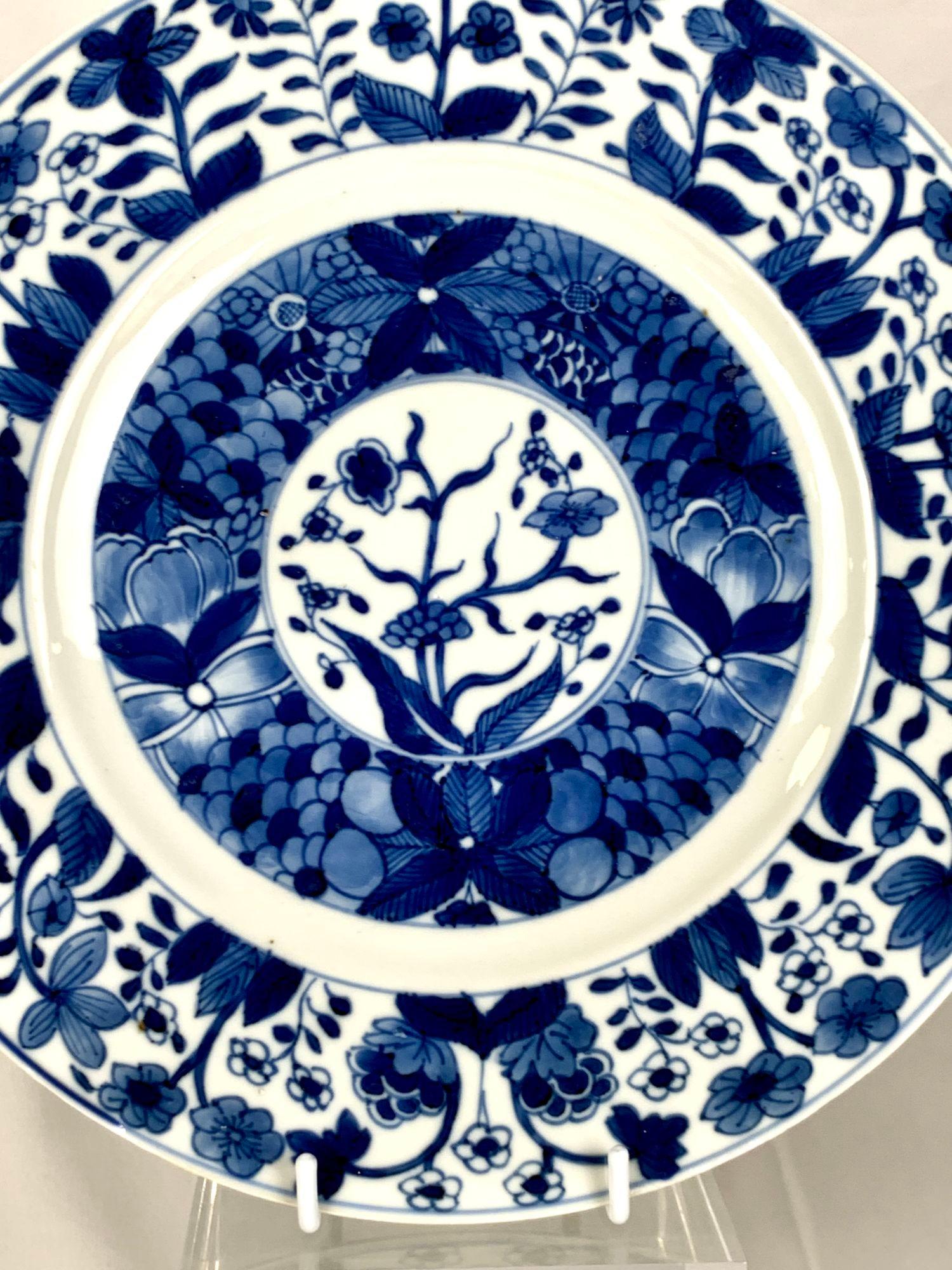 Juego de 6 platos antiguos de porcelana china azul y blanca Kangxi  C-1700 principios del siglo XVIII