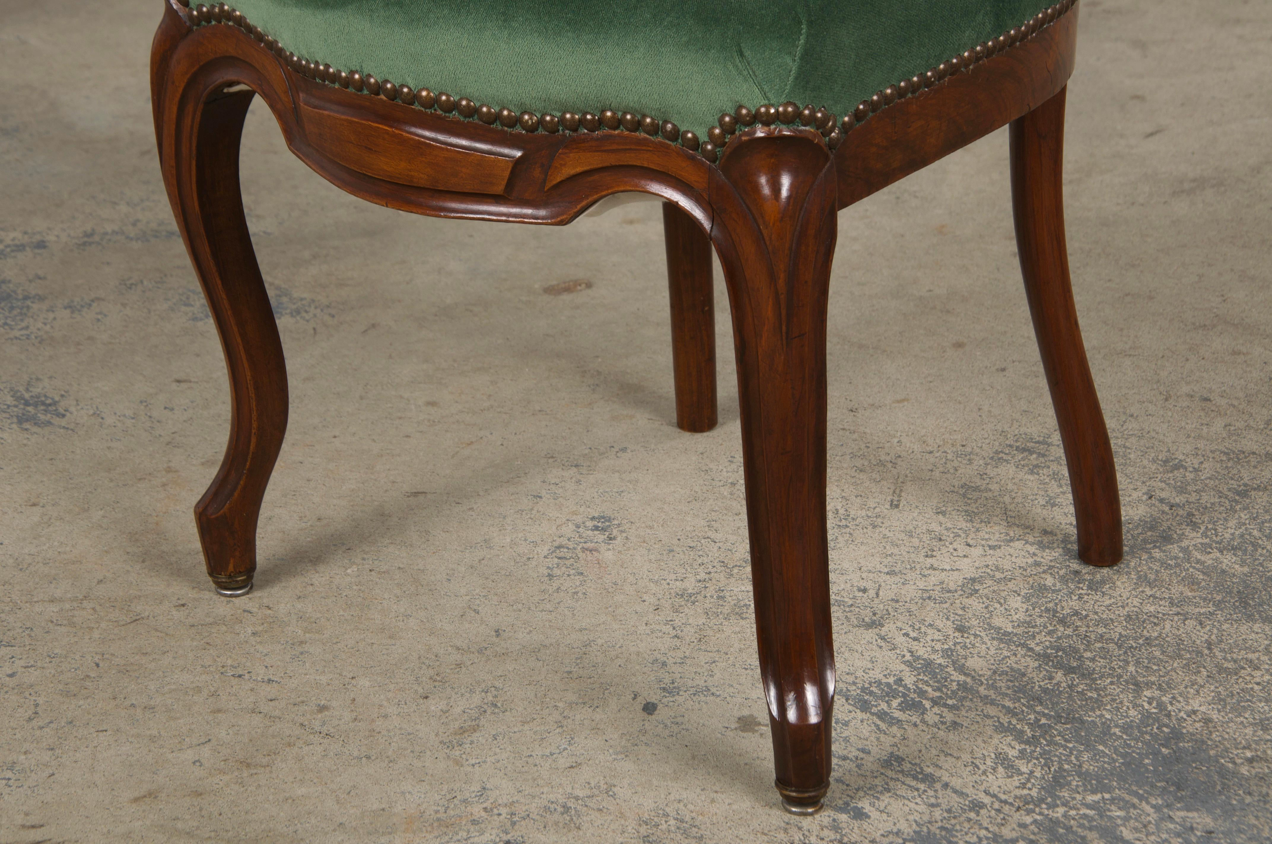 Six Antique French Louis XV Balloon Back Maple Dining Chairs in Green Velvet For Sale 11