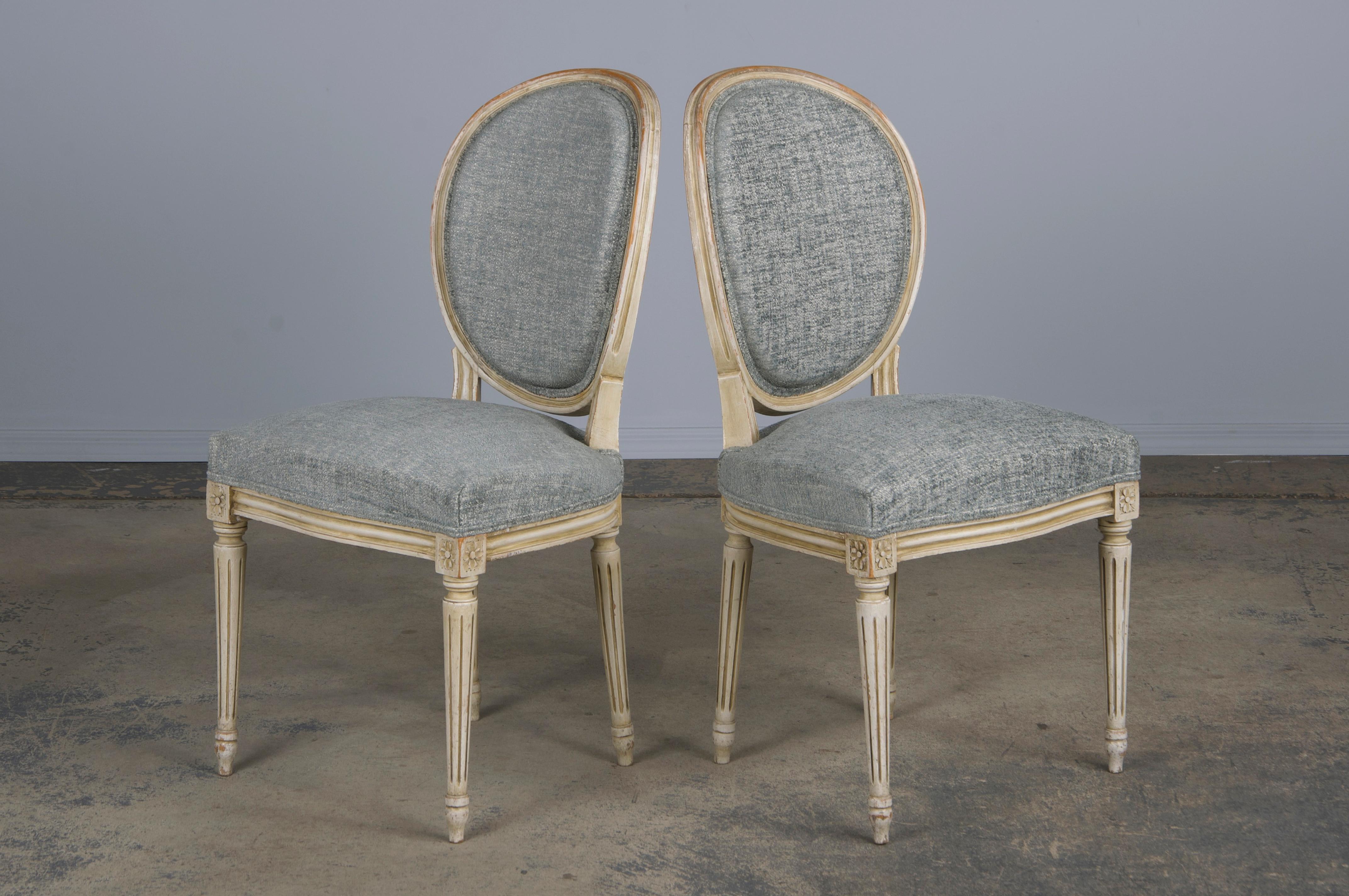 Six Antique French Louis XVI Style Painted Dining Chairs W/ Grey Blue Chenille For Sale 7