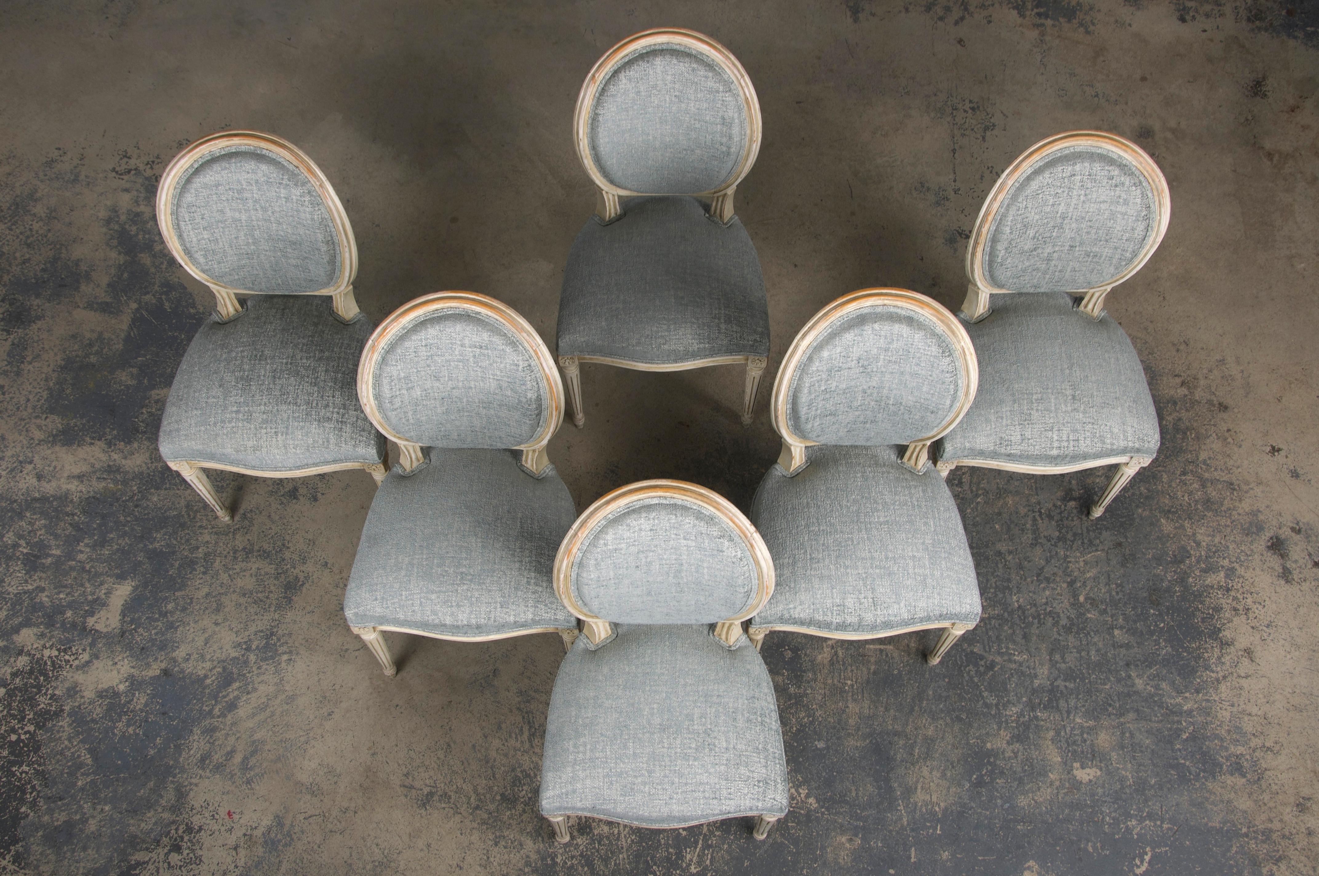 Hand-Carved Six Antique French Louis XVI Style Painted Dining Chairs W/ Grey Blue Chenille For Sale