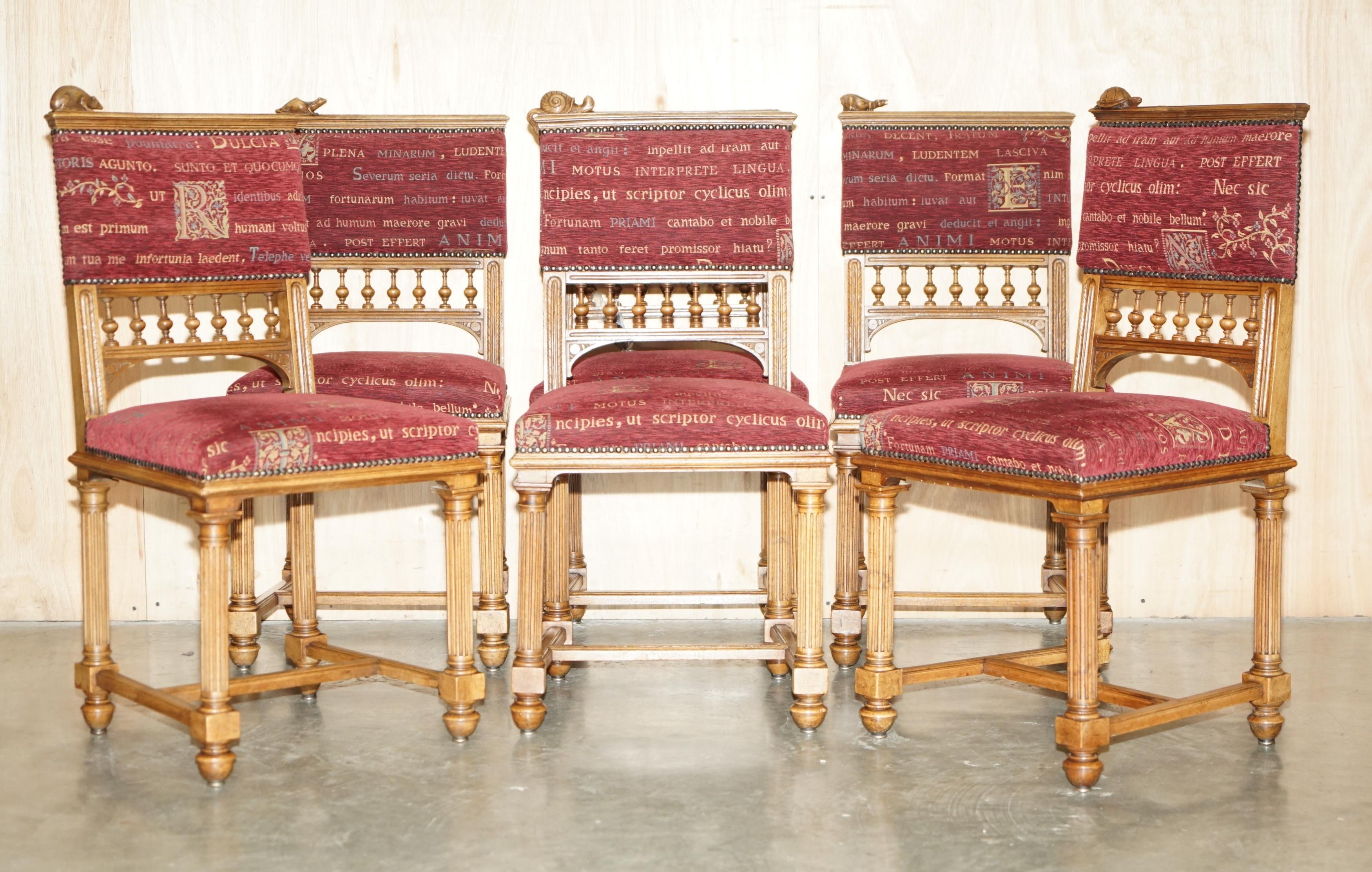 Casa Reale Antiquariato

Siamo lieti di offrire questa suite di sedie da pranzo decorative in noce francese, molto belle e ben fatte, che presentano diverse incrostazioni sullo schienale superiore di ogni angolo. 

Tieni presente che le spese di