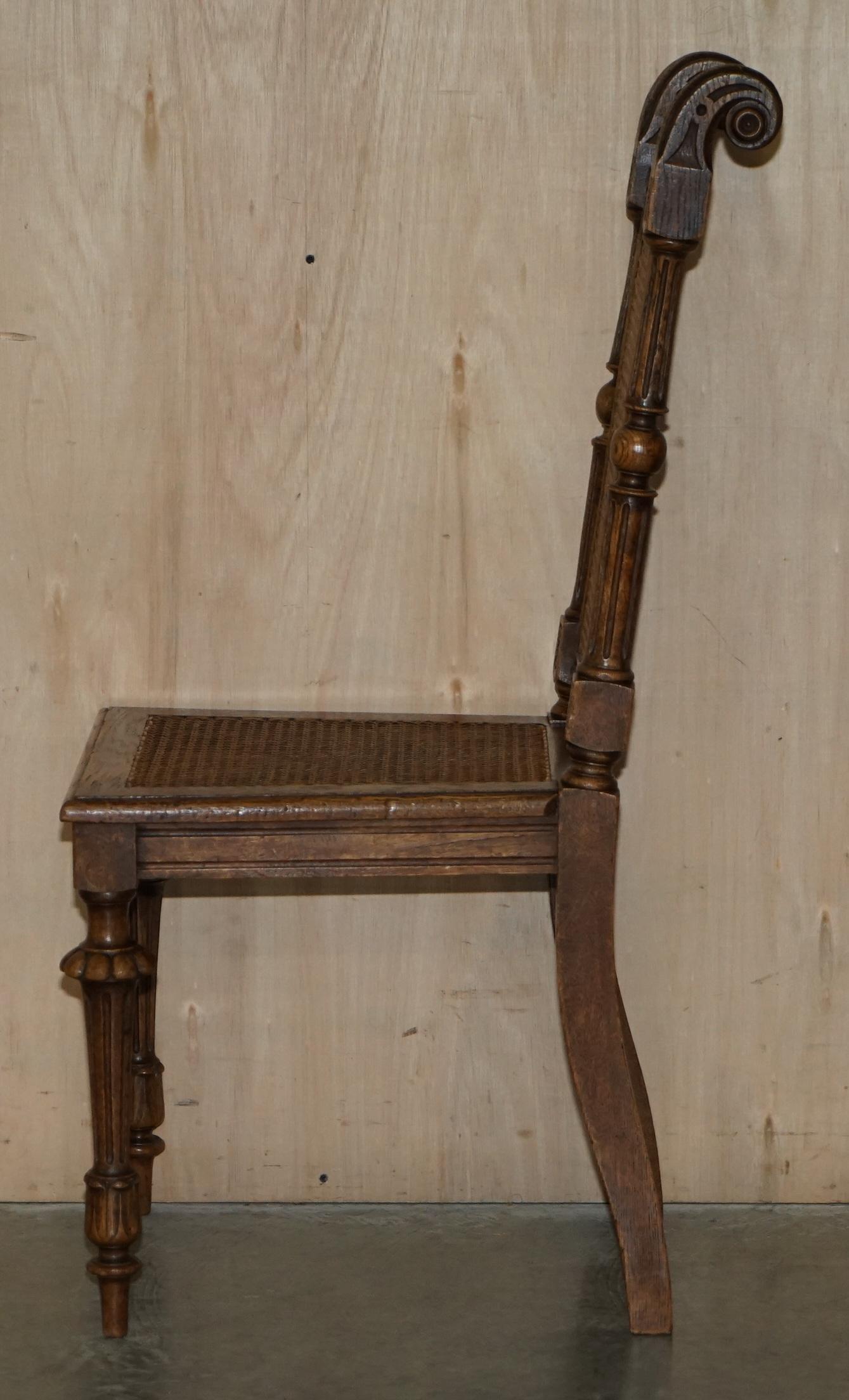 Sechs Antike Hand geschnitzt Walnut Brown Leder Jacobean Revival Esszimmerstühle 6 im Angebot 10
