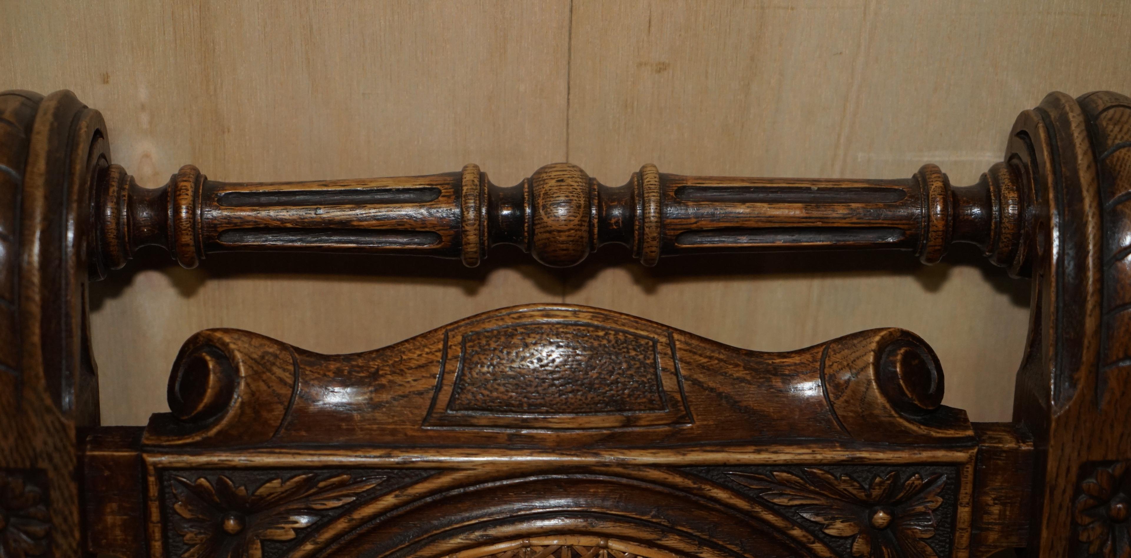 Sechs Antike Hand geschnitzt Walnut Brown Leder Jacobean Revival Esszimmerstühle 6 im Angebot 2