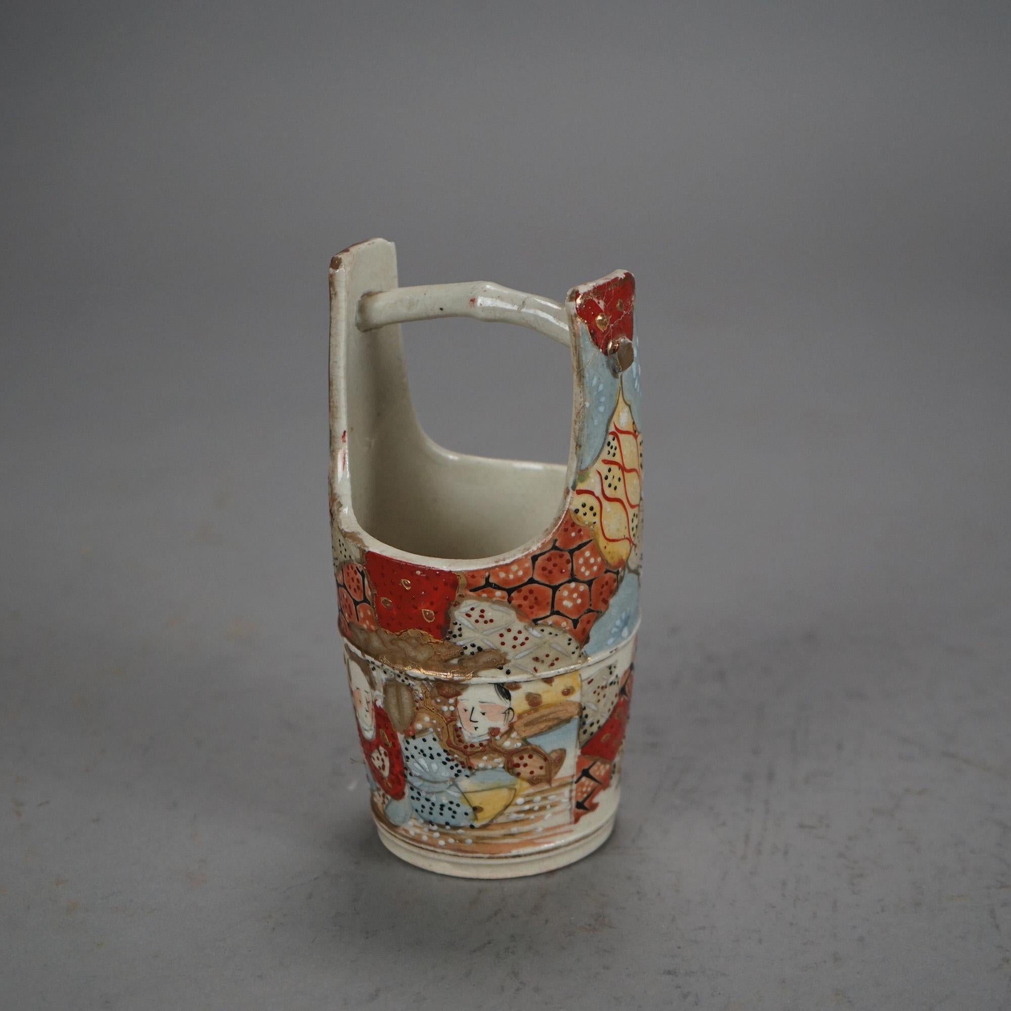 Seis jarrones antiguos de cerámica japonesa Satsuma C1920 en venta 1