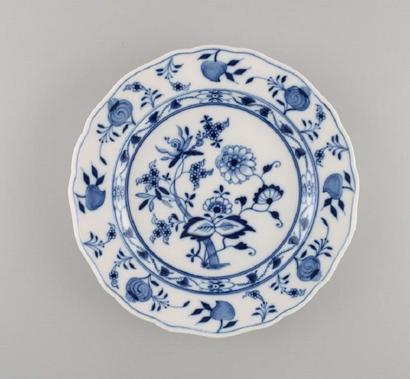 German Six Antique Meissen Blue Onion Dinner Plates in Hand-Painted Porcelain