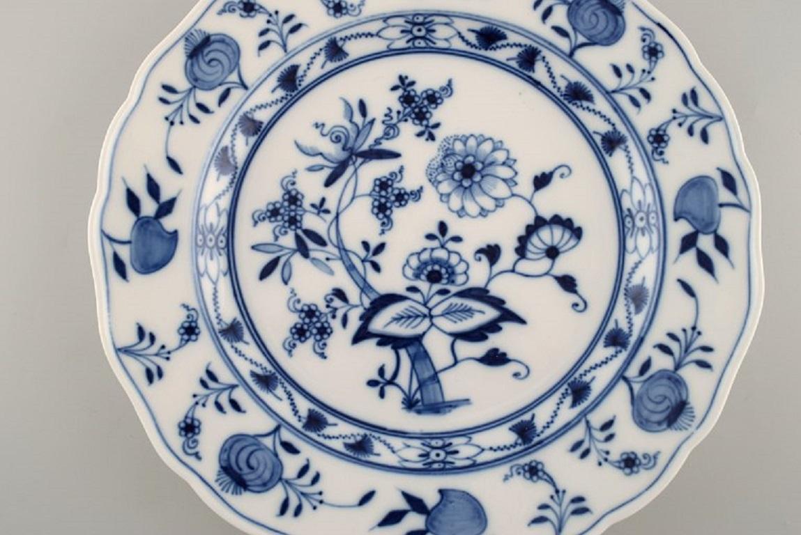 Six Antique Meissen Blue Onion Dinner Plates in Hand-Painted Porcelain In Excellent Condition In Copenhagen, DK