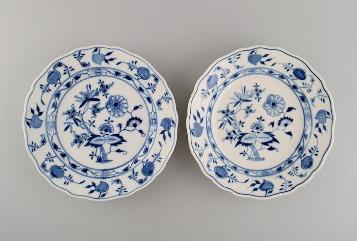 Six Antique Meissen Blue Onion Dinner Plates in Hand-Painted Porcelain In Excellent Condition In Copenhagen, DK