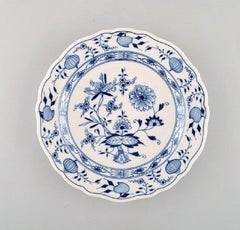 Six Antique Meissen "Blue Onion" Lunch Plates in Hand Painted Porcelain