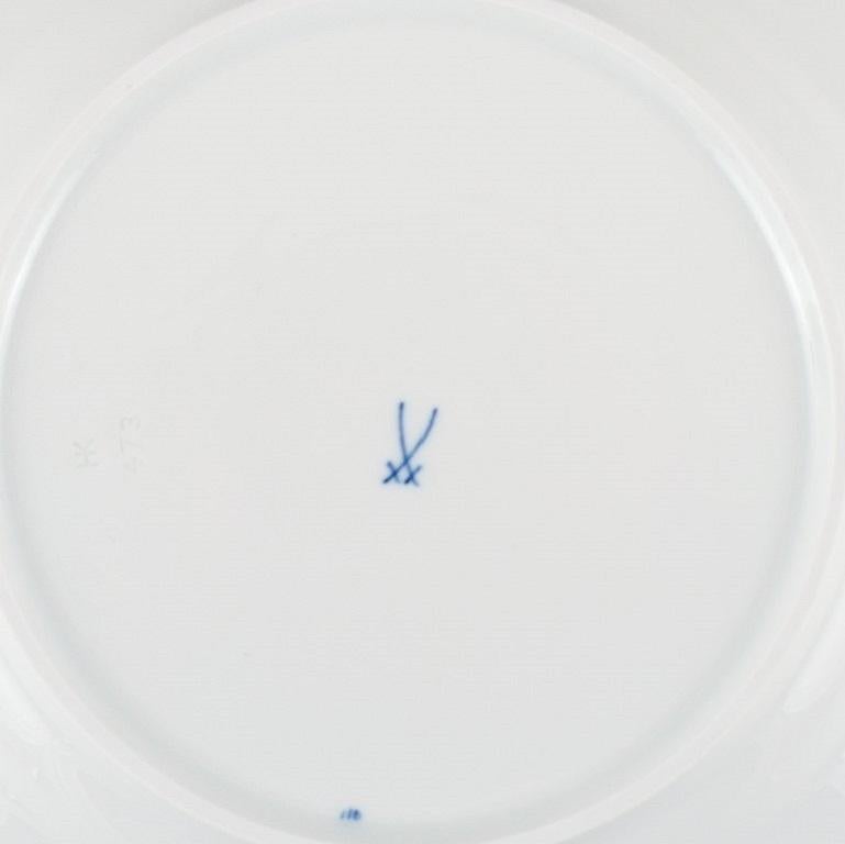 Six Antique Meissen Blue Onion Lunch Plates in Hand-Painted Porcelain 3