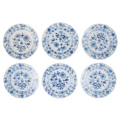 Six assiettes à déjeuner anciennes en porcelaine bleue de Meissen peintes à la main