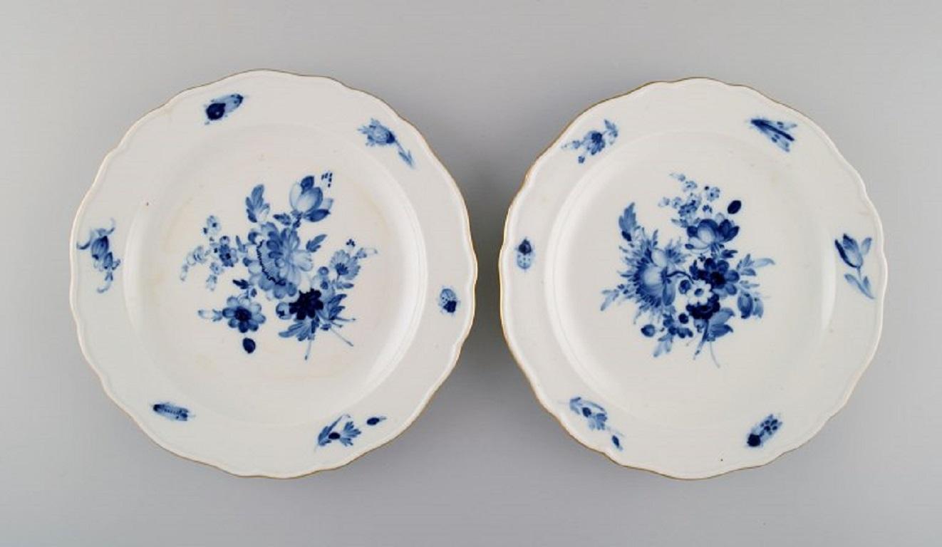 Six Antique Meissen Porcelain Lunch Plates with Hand-Painted Flowers In Excellent Condition In Copenhagen, DK