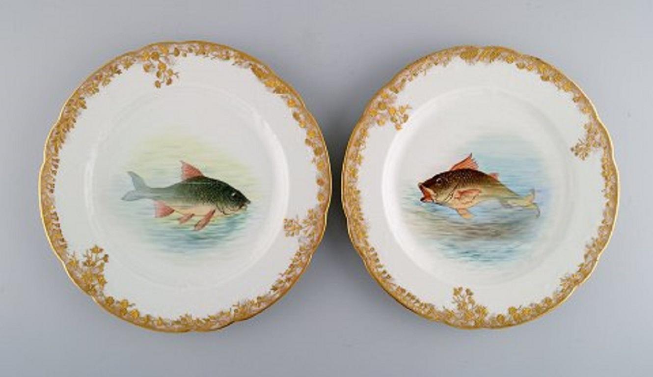 Six antique Pirkenhammer dinner plates in porcelain with hand-painted fish and gold decoration. High quality, the early 1900s.
Diameter: 24.5 cm.
In excellent condition.
Stamped.