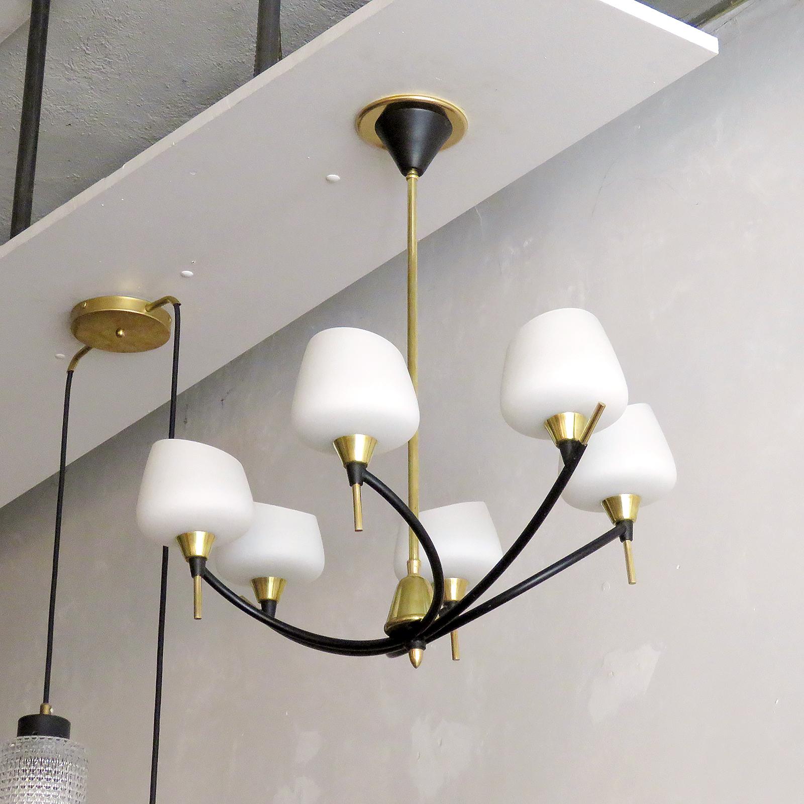 Francese Lampadario a sei bracci di Arlus in vendita