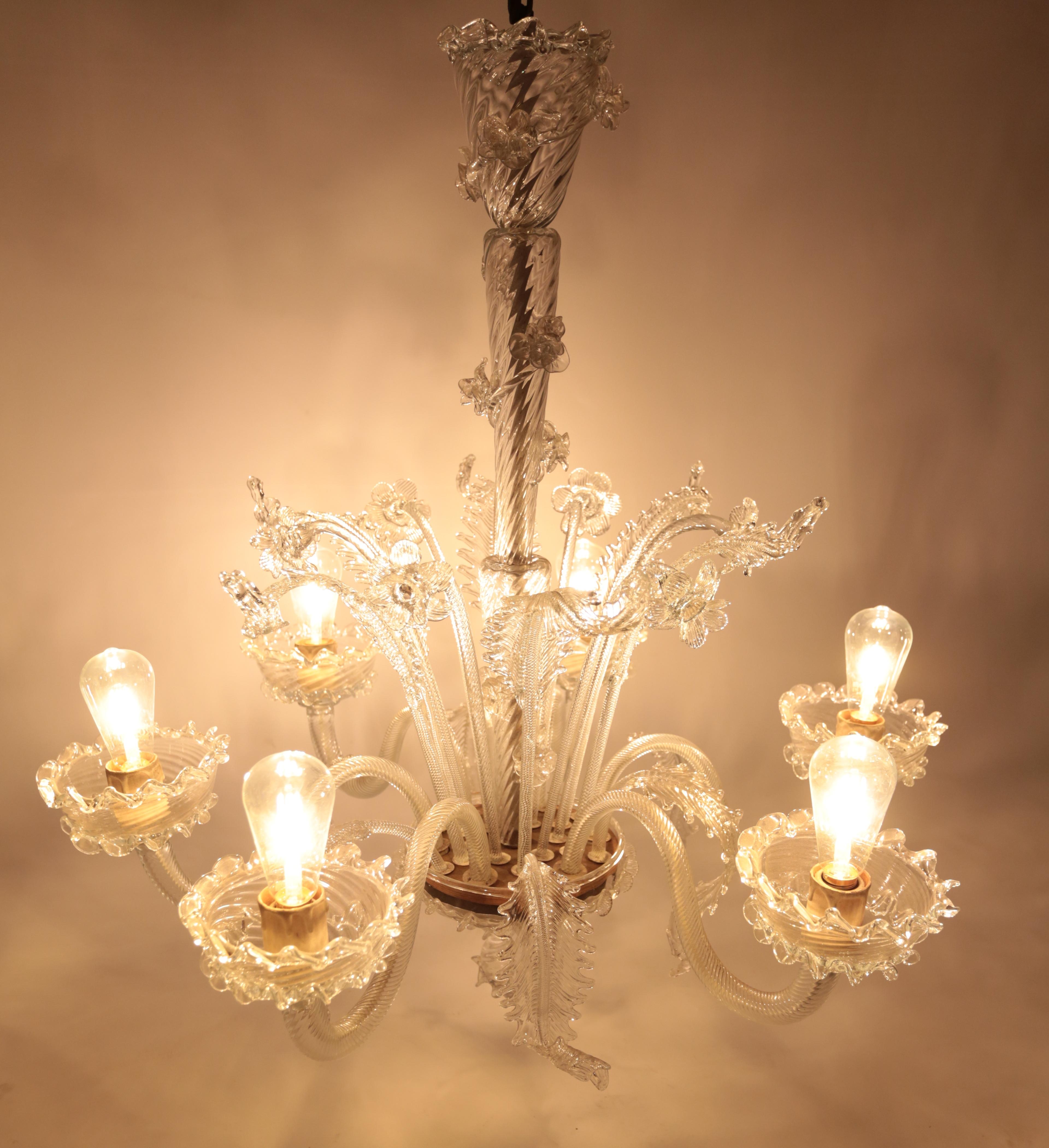 Six-arm Venetian Murano chandelier. Restored For Sale 5