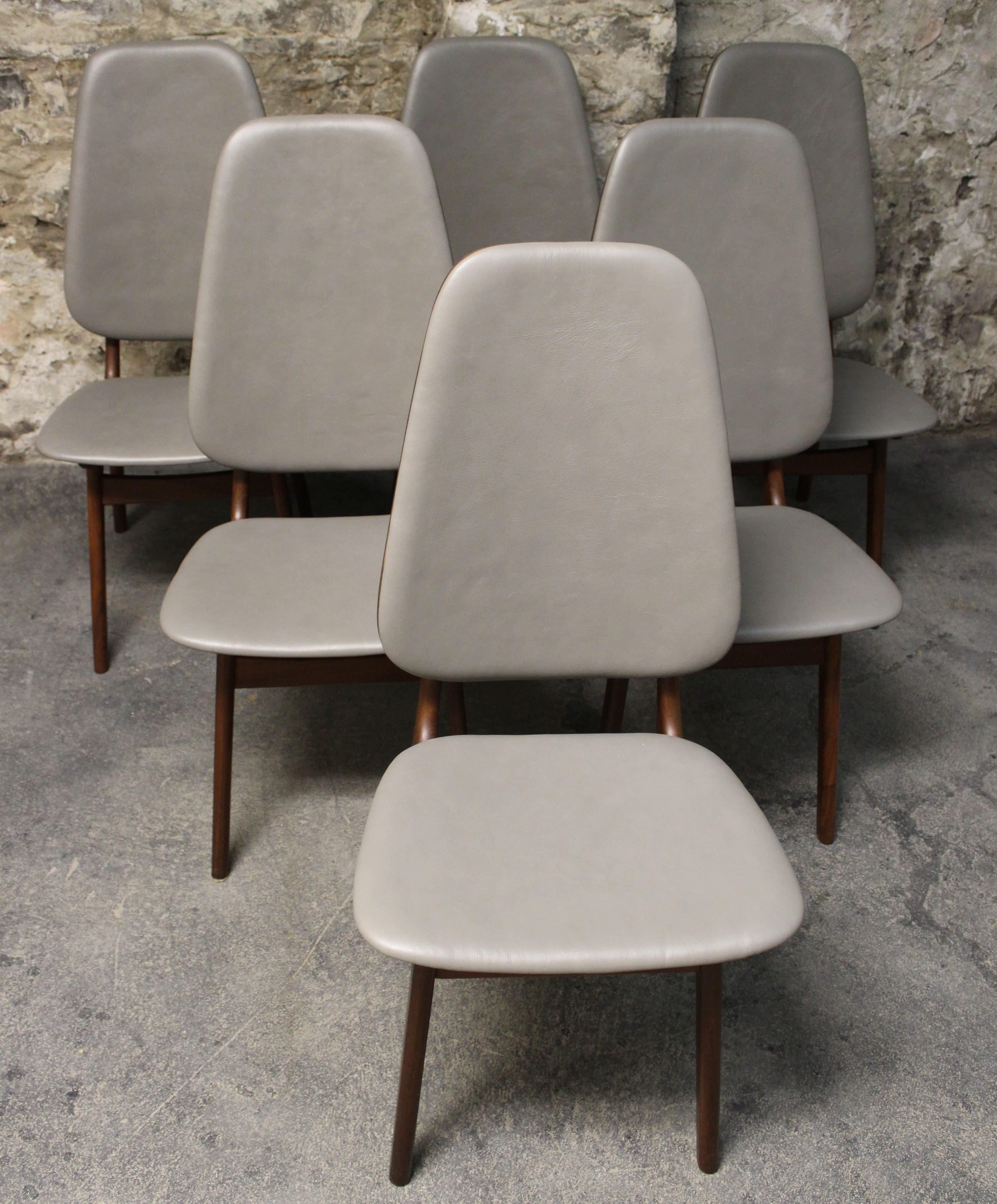 Six Arne Hovmand-Olsen Danish Teak Dining Chairs with Leather Upholstery 4
