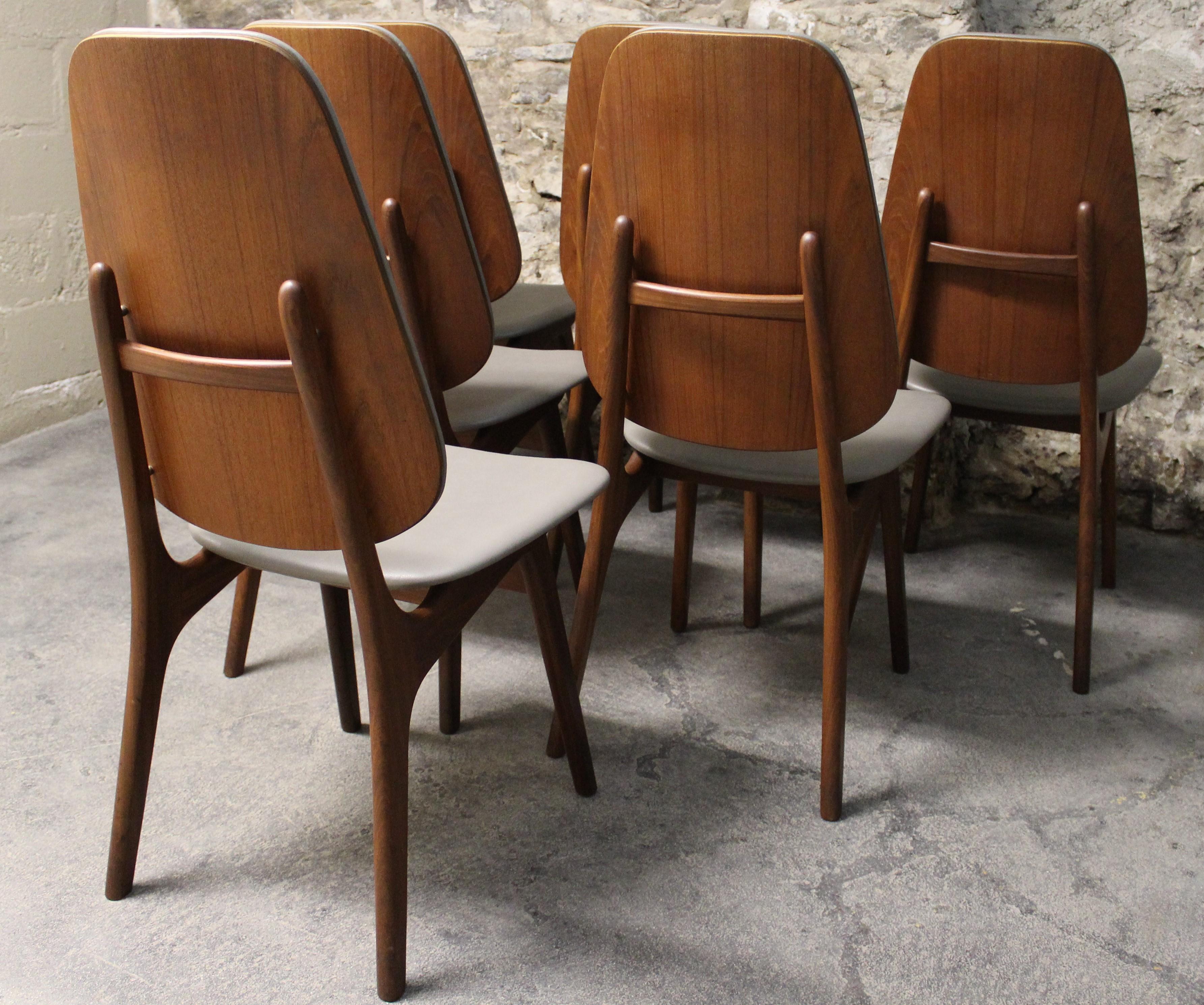Six Arne Hovmand-Olsen Danish Teak Dining Chairs with Leather Upholstery 6