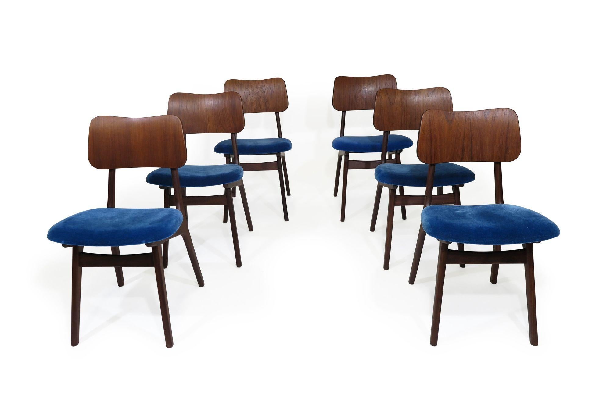 Six Arne Hovmand-Olsen Walnut and Teak Dining Chairs, 30 Available For Sale 1