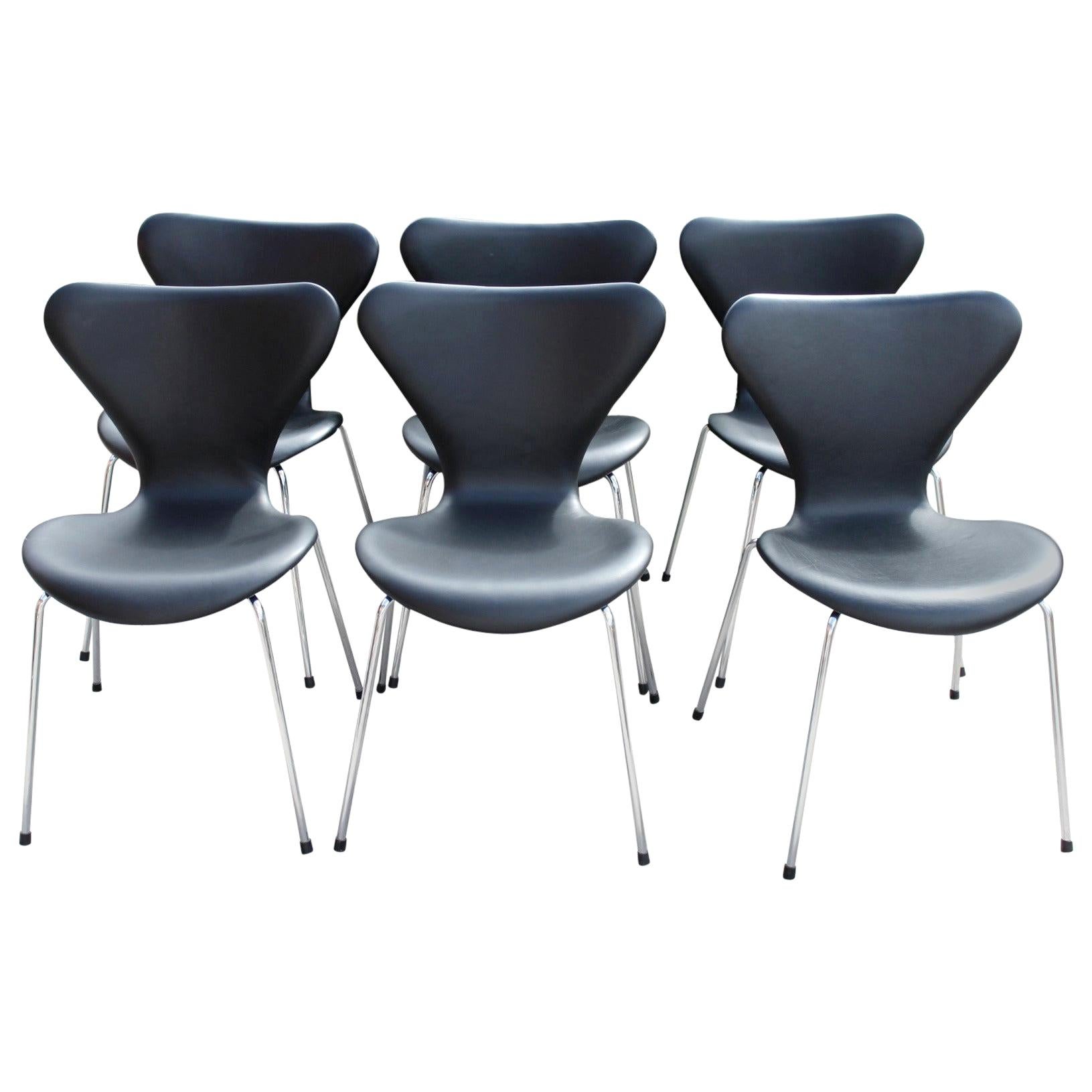 Six Arne Jacobsen Chairs by Fritz Hansen, Black Leather, Model 3107