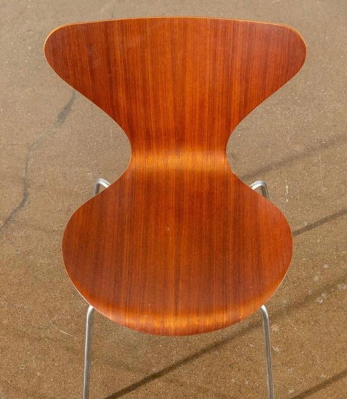 Six Arne Jacobsen Series 7 Teak Dining Chairs 4