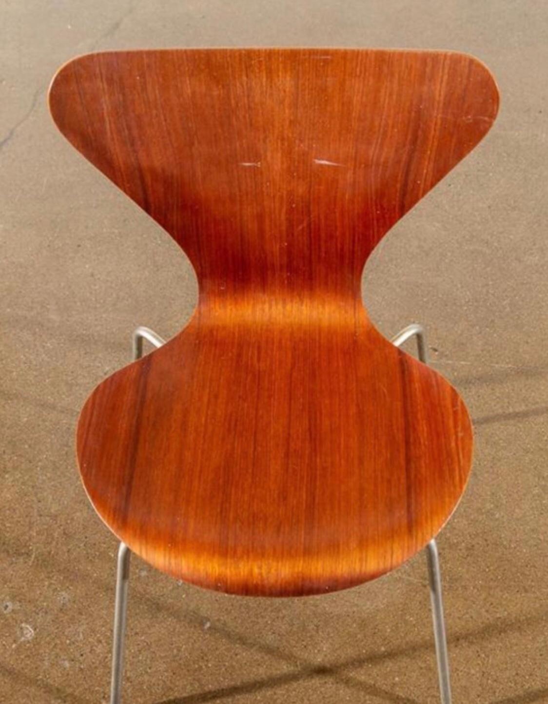 Six Arne Jacobsen Series 7 Teak Dining Chairs 5