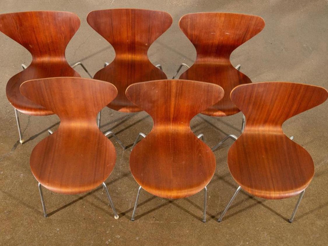 Mid-Century Modern Six Arne Jacobsen Series 7 Teak Dining Chairs