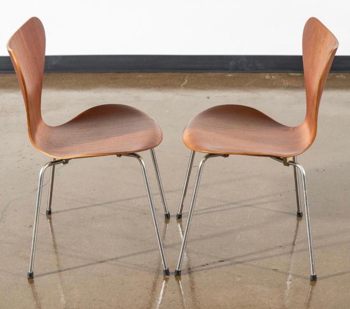20th Century Six Arne Jacobsen Series 7 Teak Dining Chairs