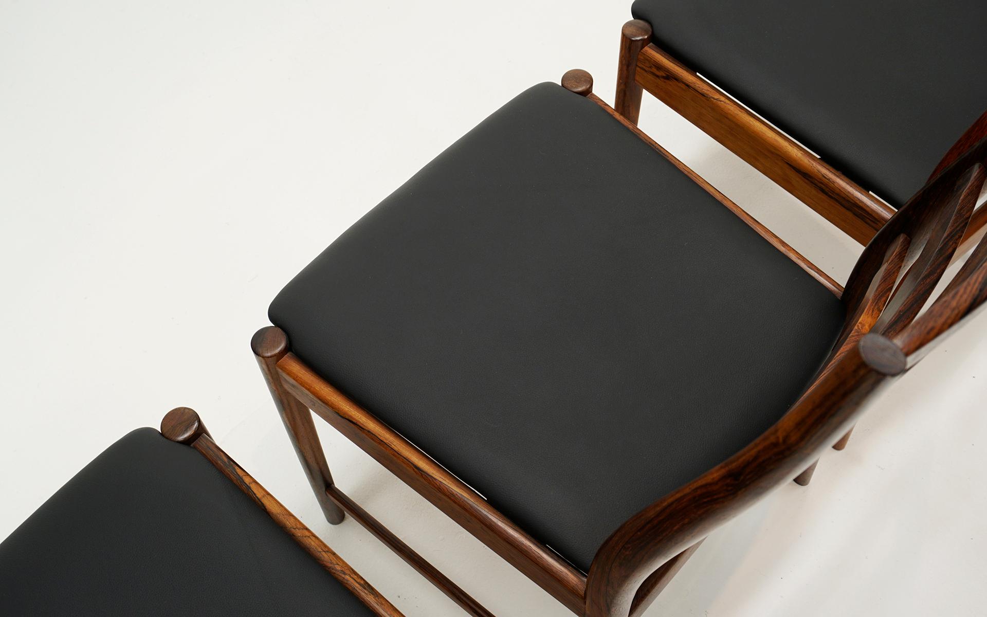 Six Arne Vodder Dining Chairs in Brazilian Rosewood and Black Leather.  Signed. For Sale 1