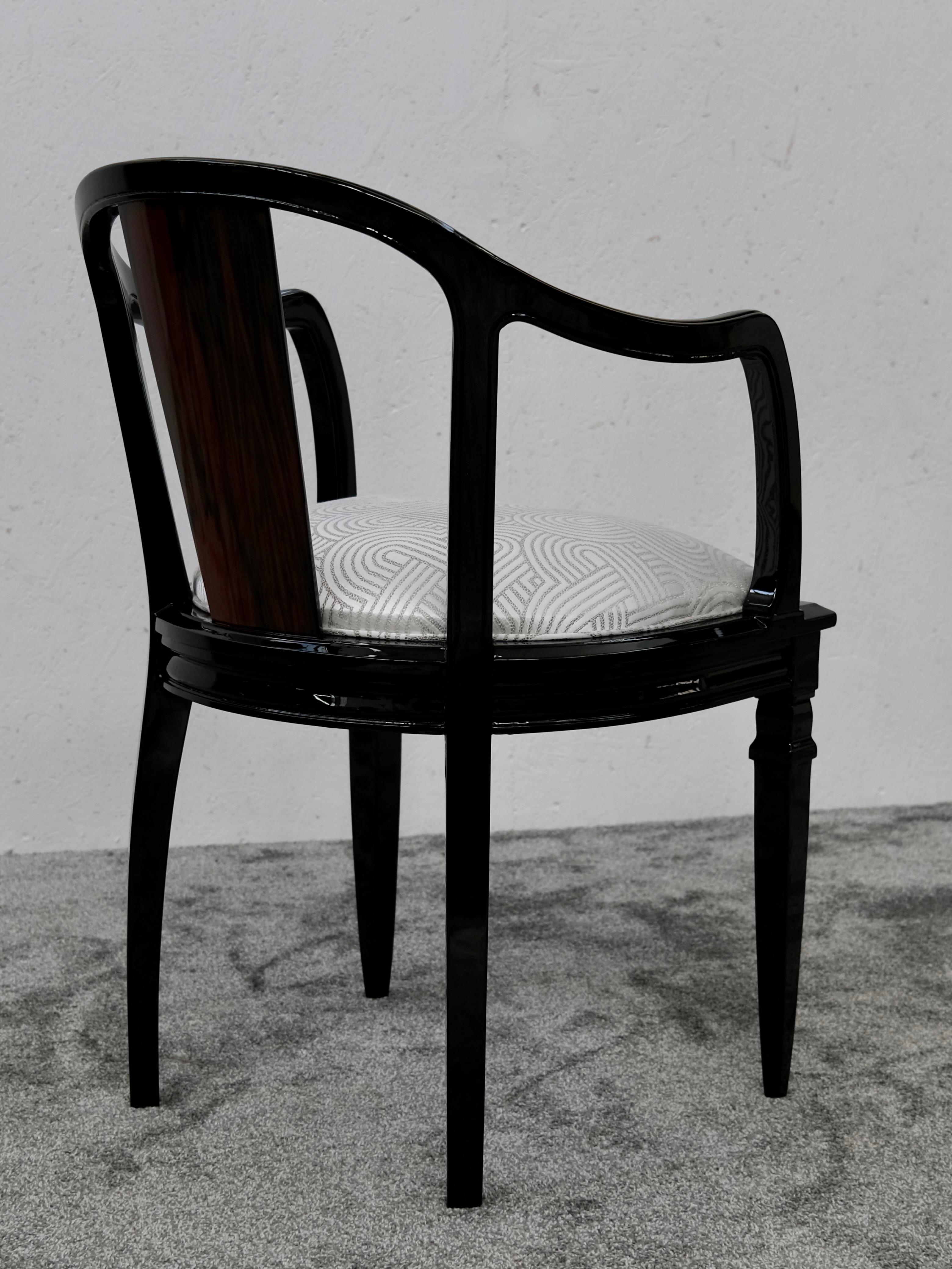 Sei sedie da pranzo Art Déco, nero lucido con impiallacciatura di Macassar, Francia anni '30 in vendita 5