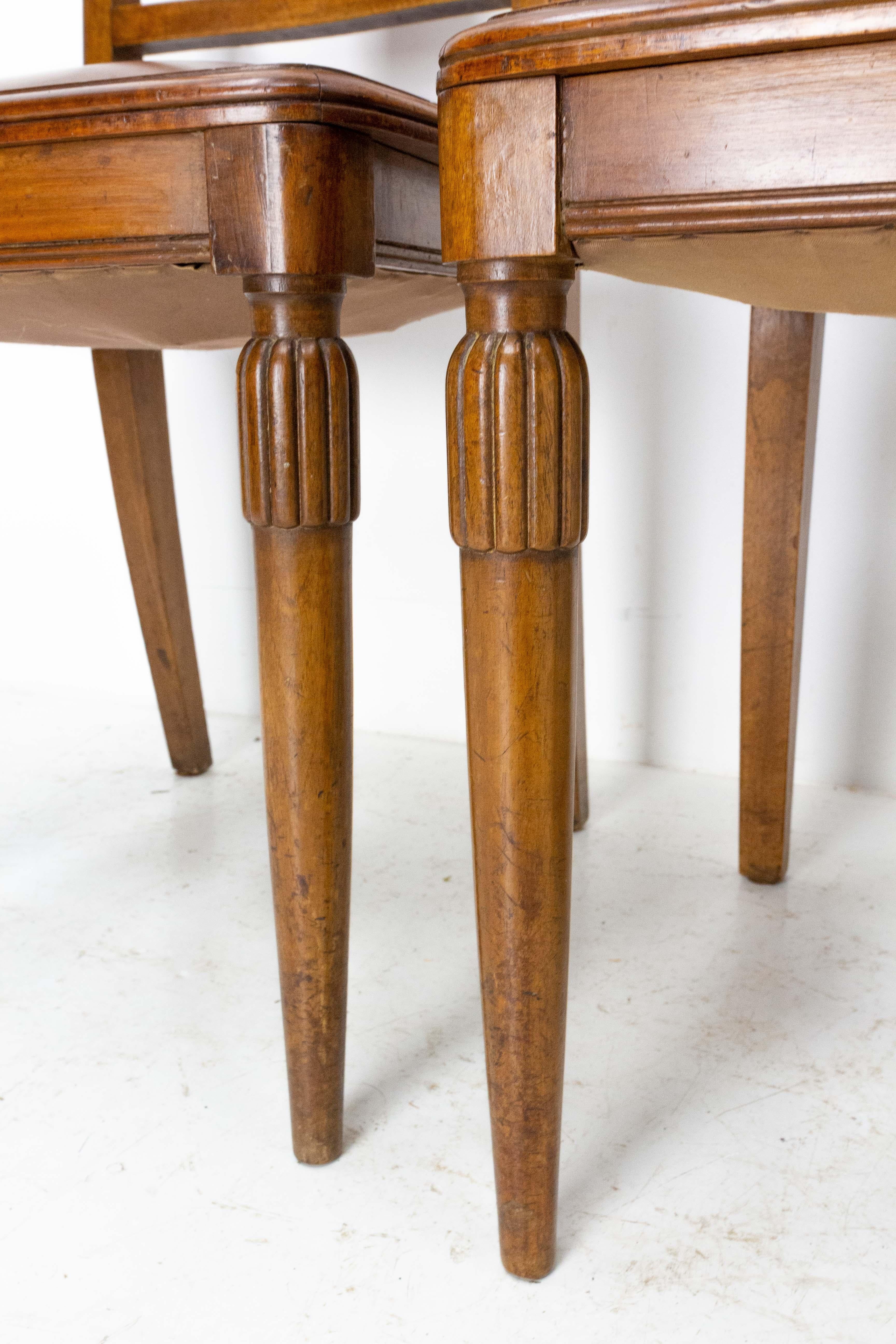 Six chaises de salle à manger Art déco en noyer et en skaï, françaises, vers 1930 en vente 3
