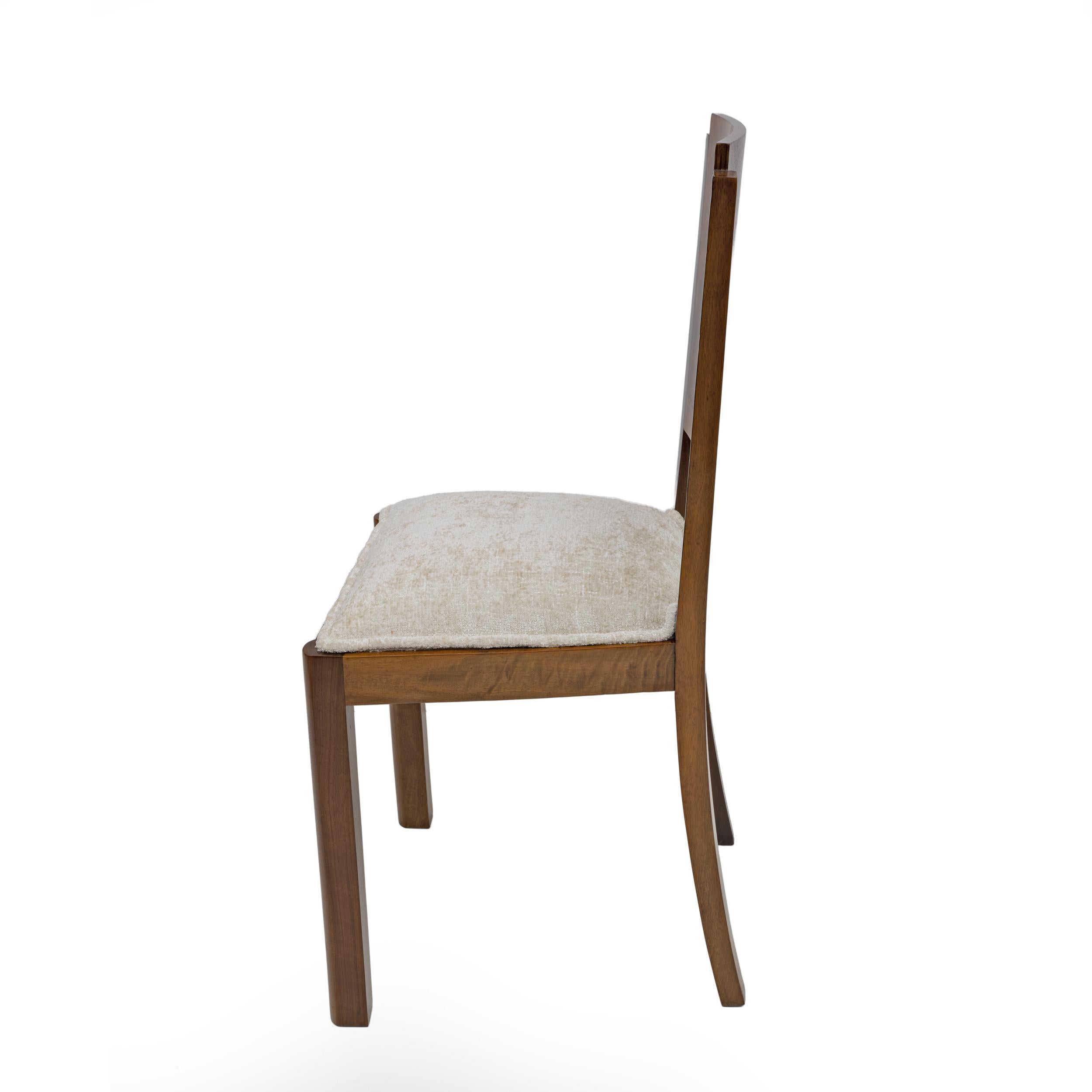 Mid-20th Century Six Art Dèco Italian Walnut Dining Chairs, 1940s For Sale