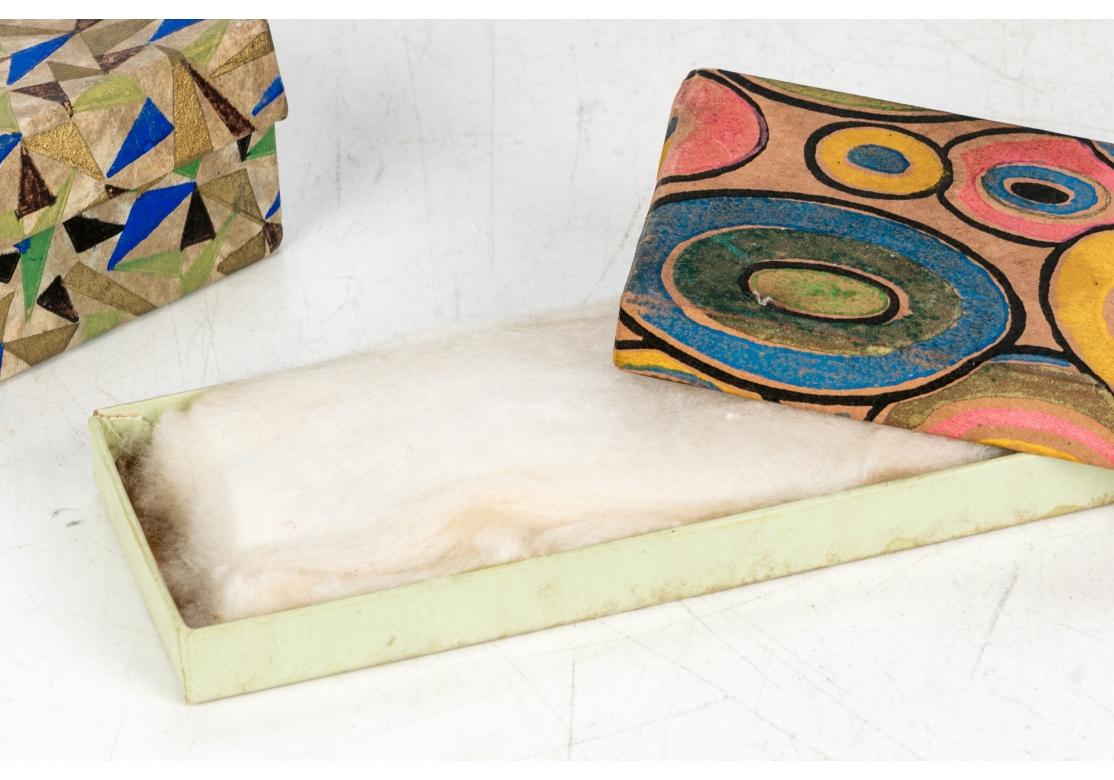 Six boîtes à motifs Art Déco, John Held Jr Box et un vase Art Déco déco en vente 4