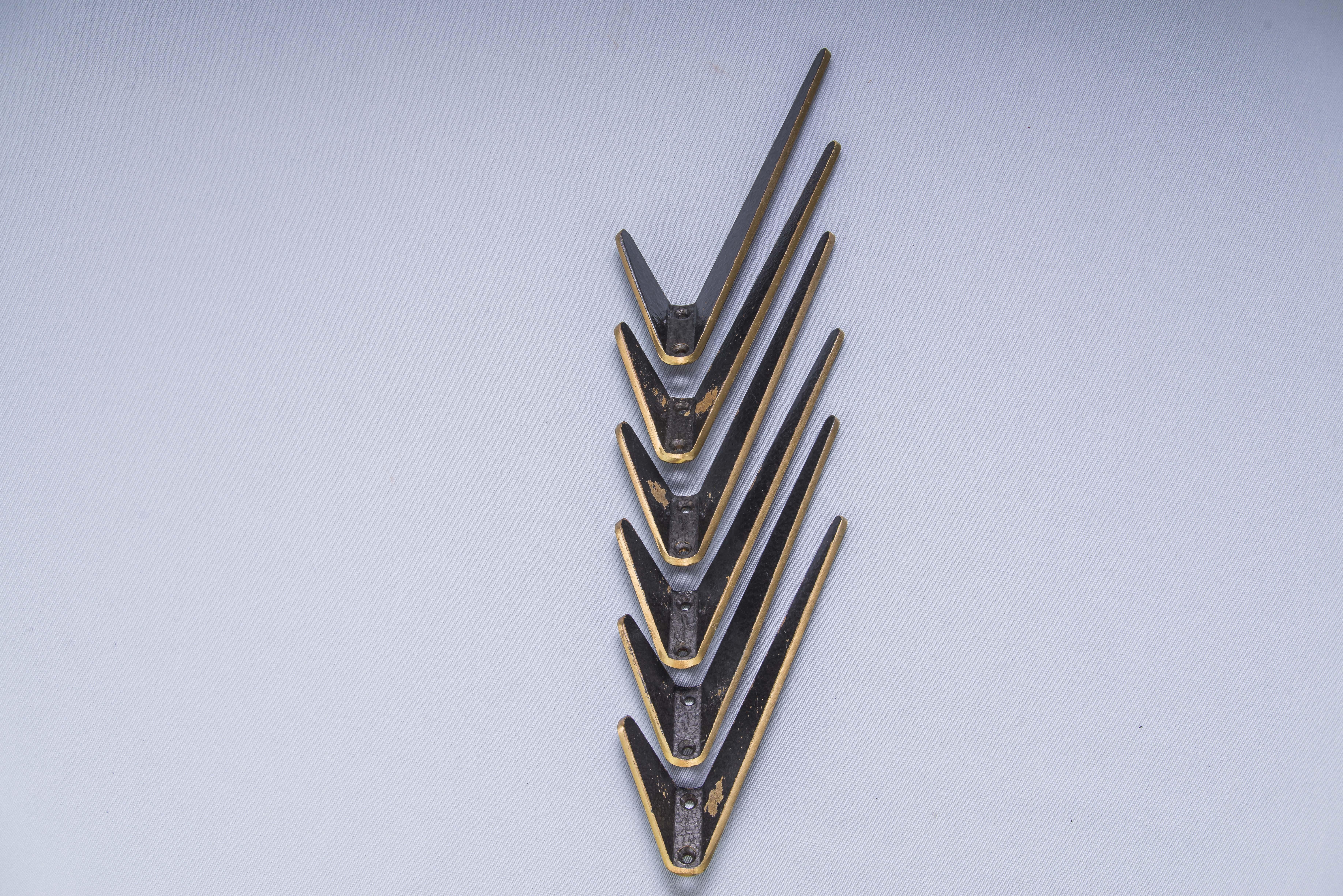 Six asymmetric wall hooks by Hertha Baller Austria, 1950s
Original condition.
Price and sale per piece.