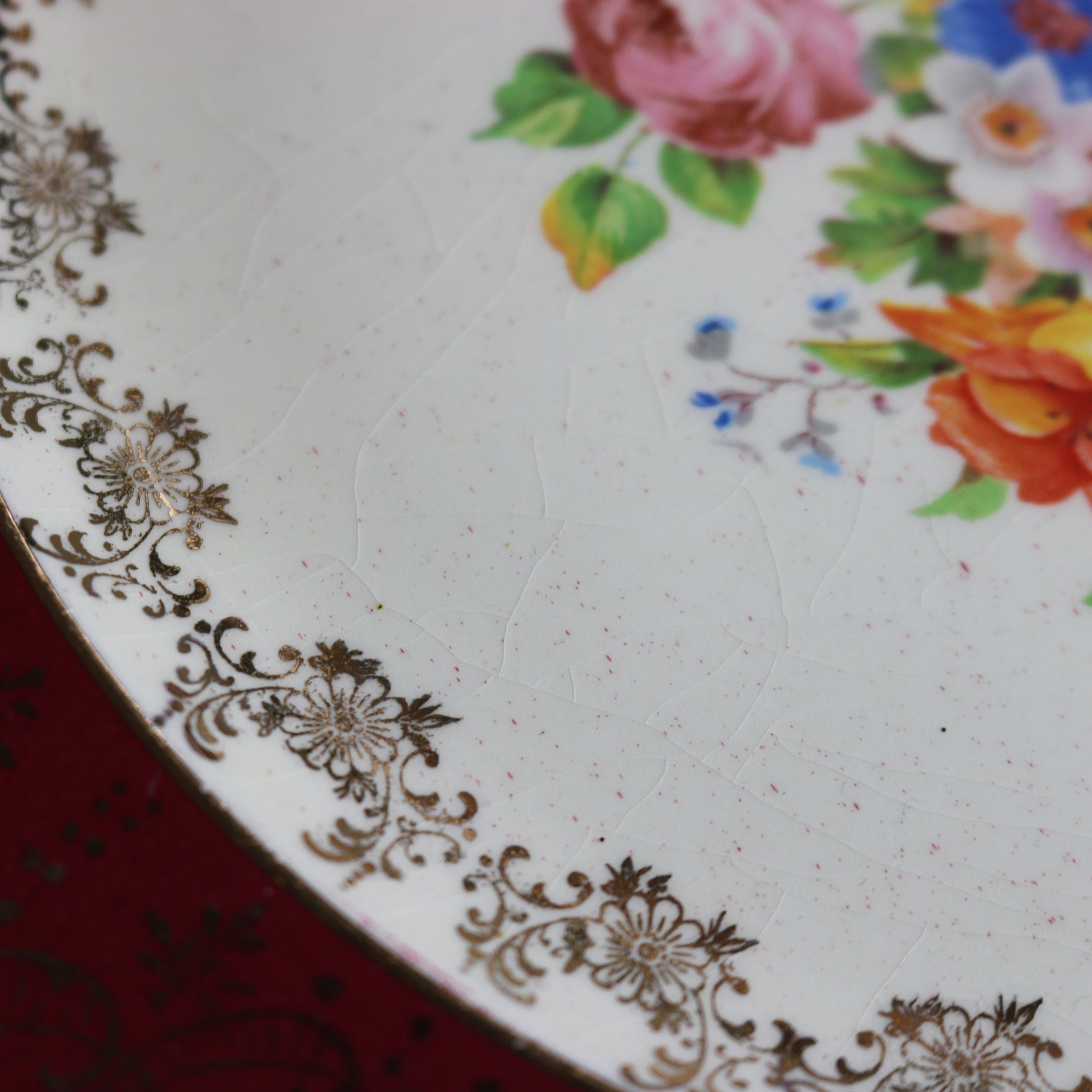 20th Century Six Atlas Burgundy & Gilt Rim China Dinner Plates with Floral Well For Sale