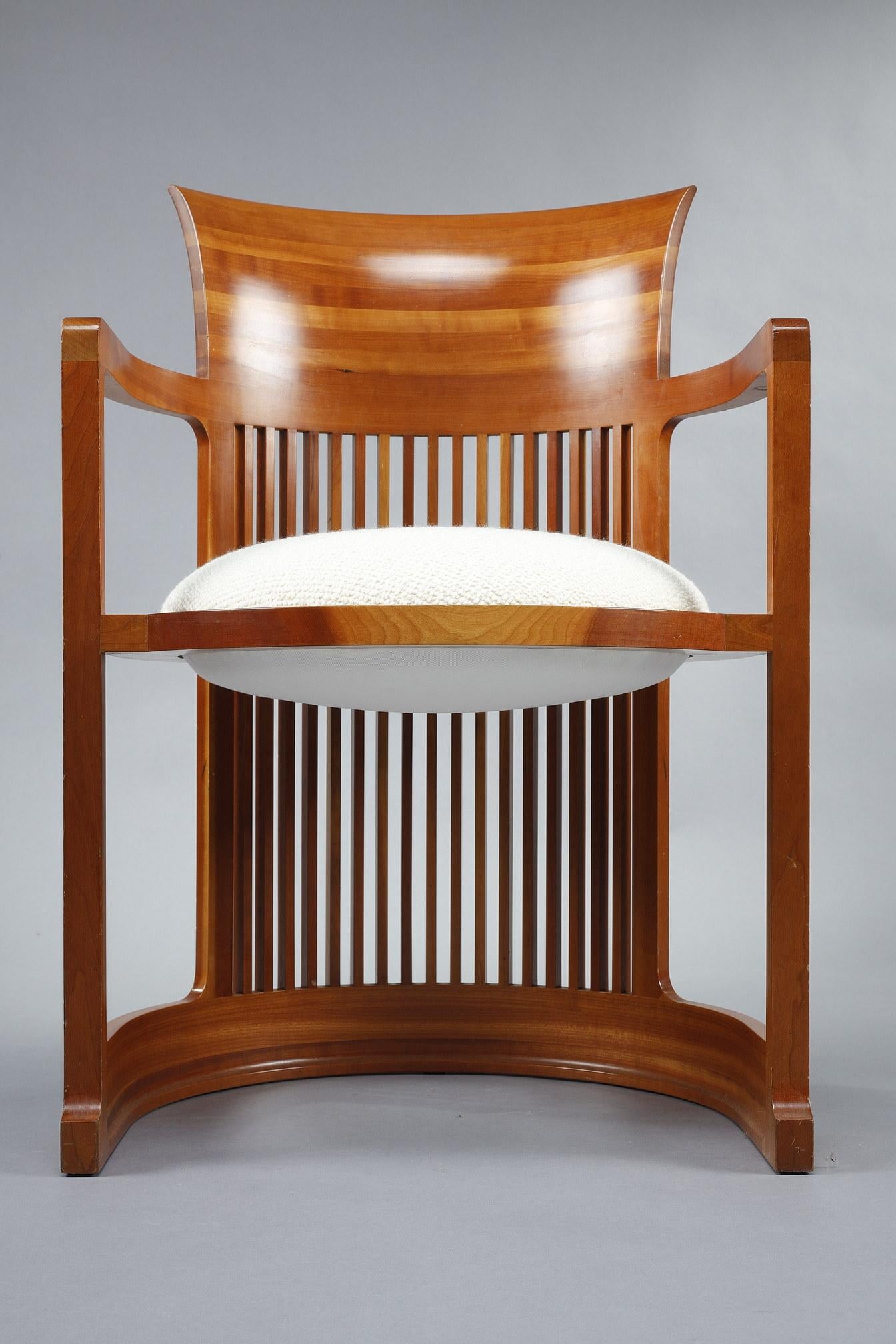 Six « chaises Barrel » de Frank Lloyd Wright, édition Cassina Bon état à Paris, FR